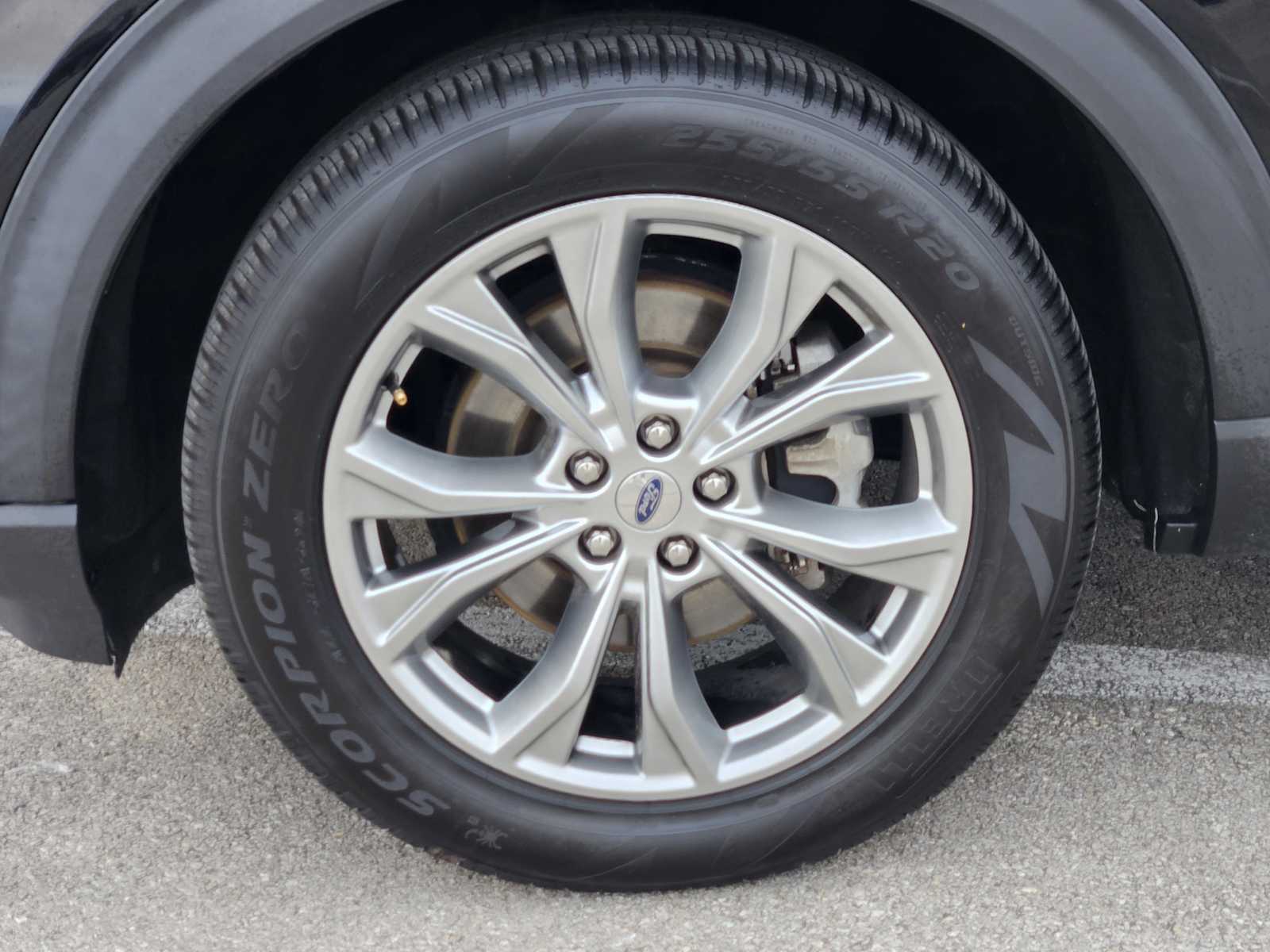 Thumbnail: 2020 Ford Explorer - 9