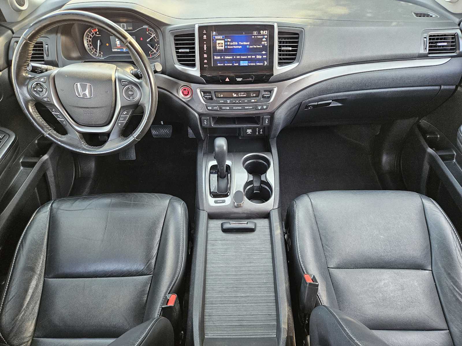 Thumbnail: 2018 Honda Pilot - 23
