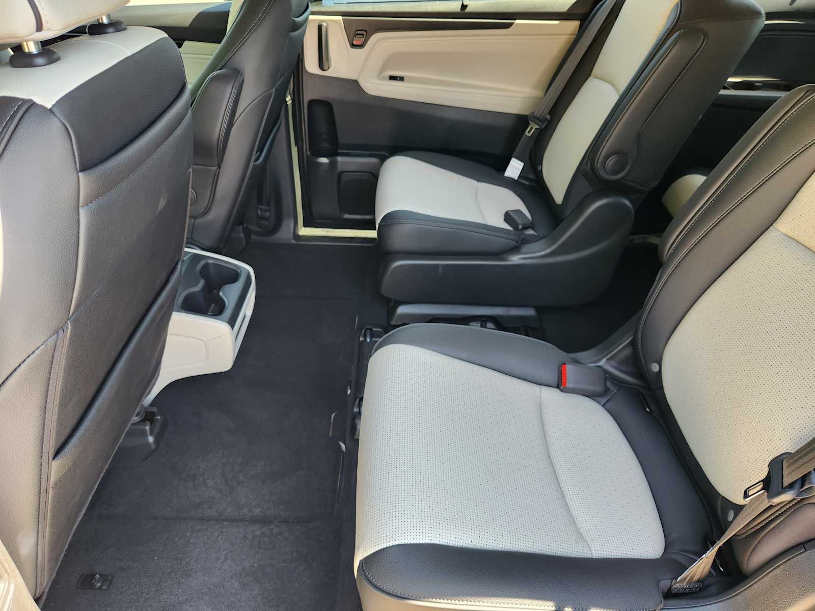 Thumbnail: 2026 Honda Odyssey - 31