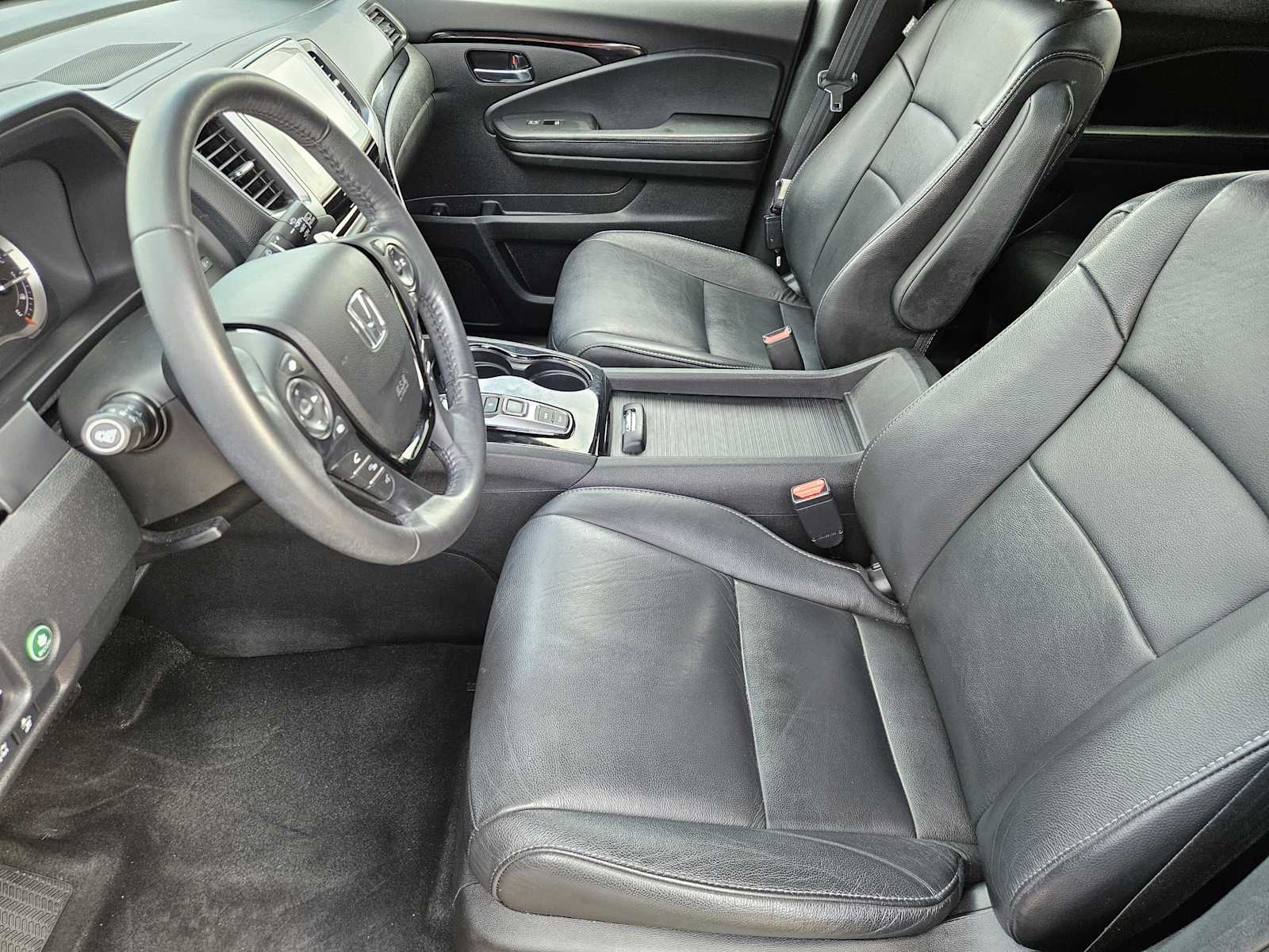 Thumbnail: 2017 Honda Pilot - 13