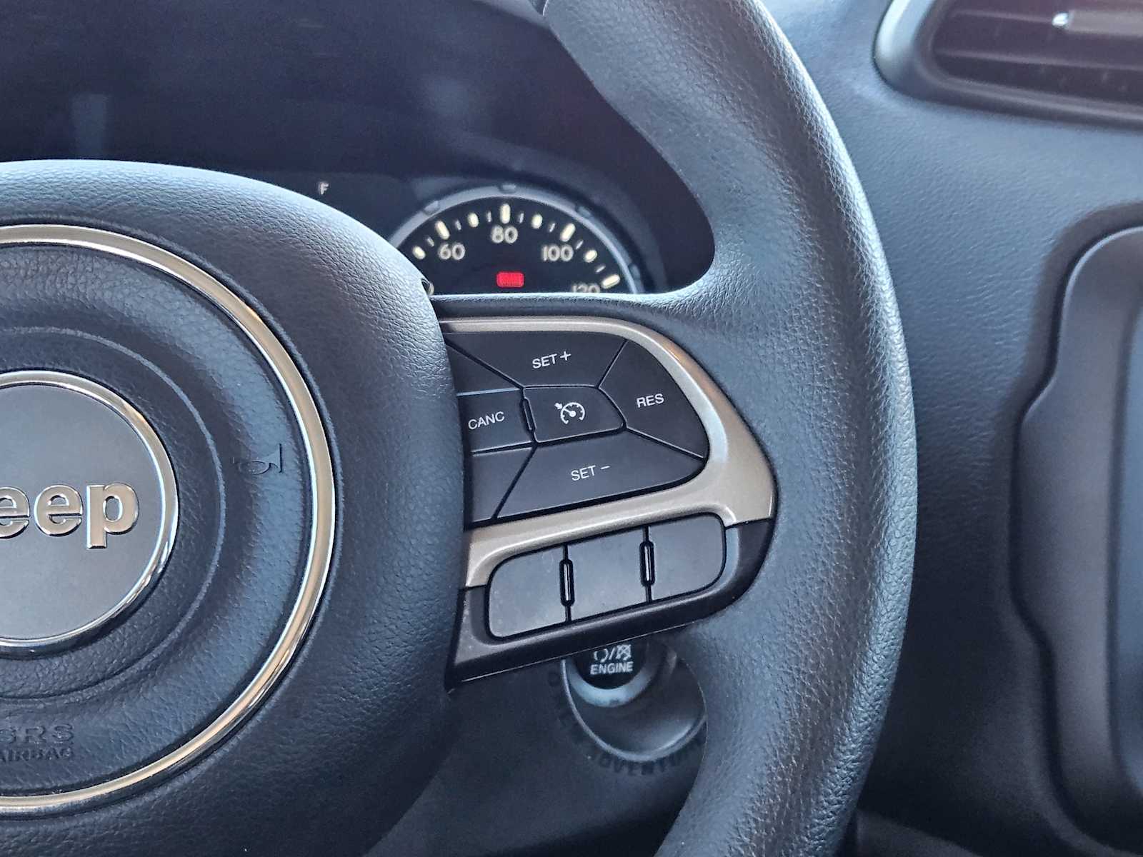 Thumbnail: 2017 Jeep Renegade - 27