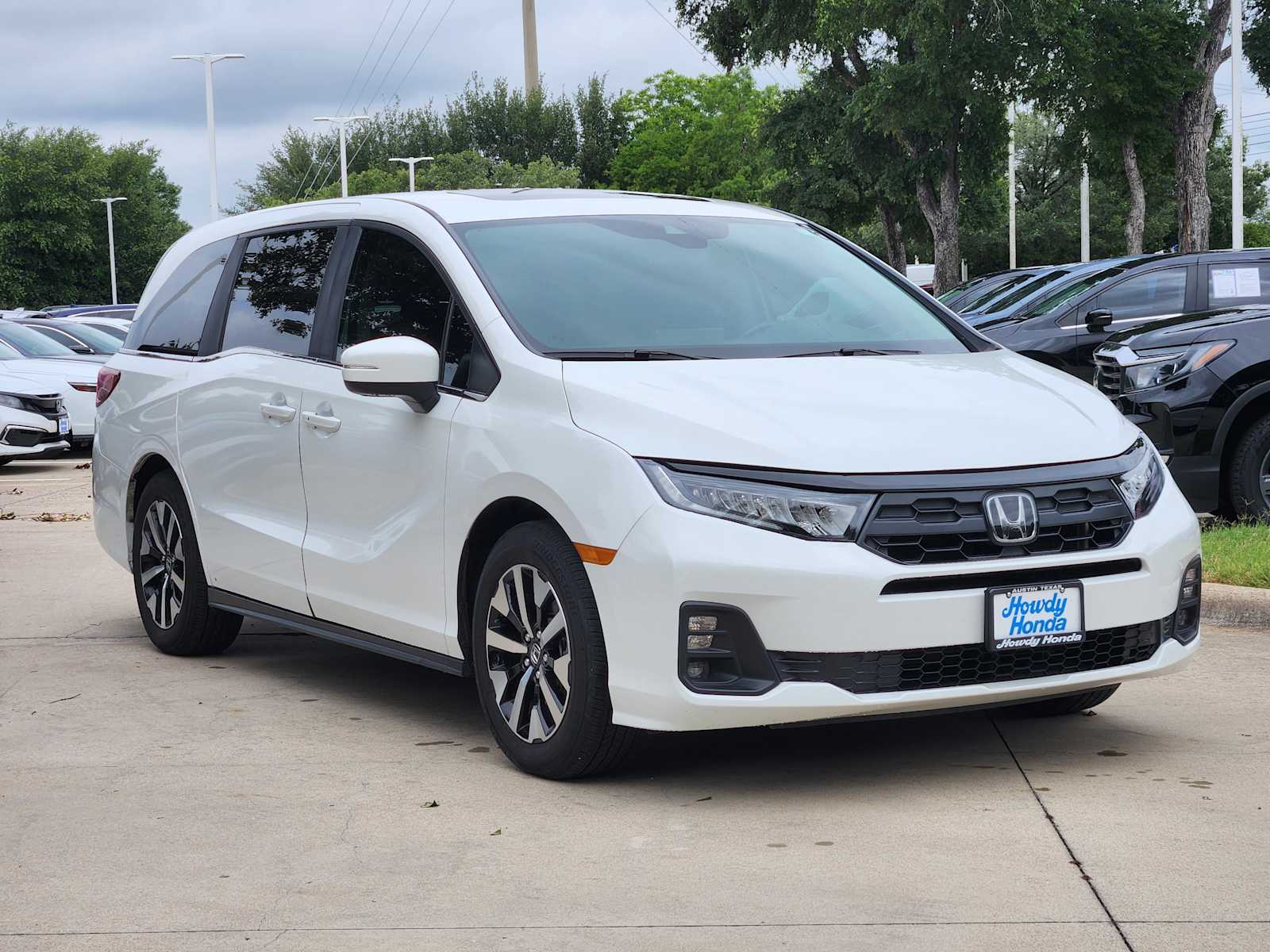 Thumbnail: 2025 Honda Odyssey - 3