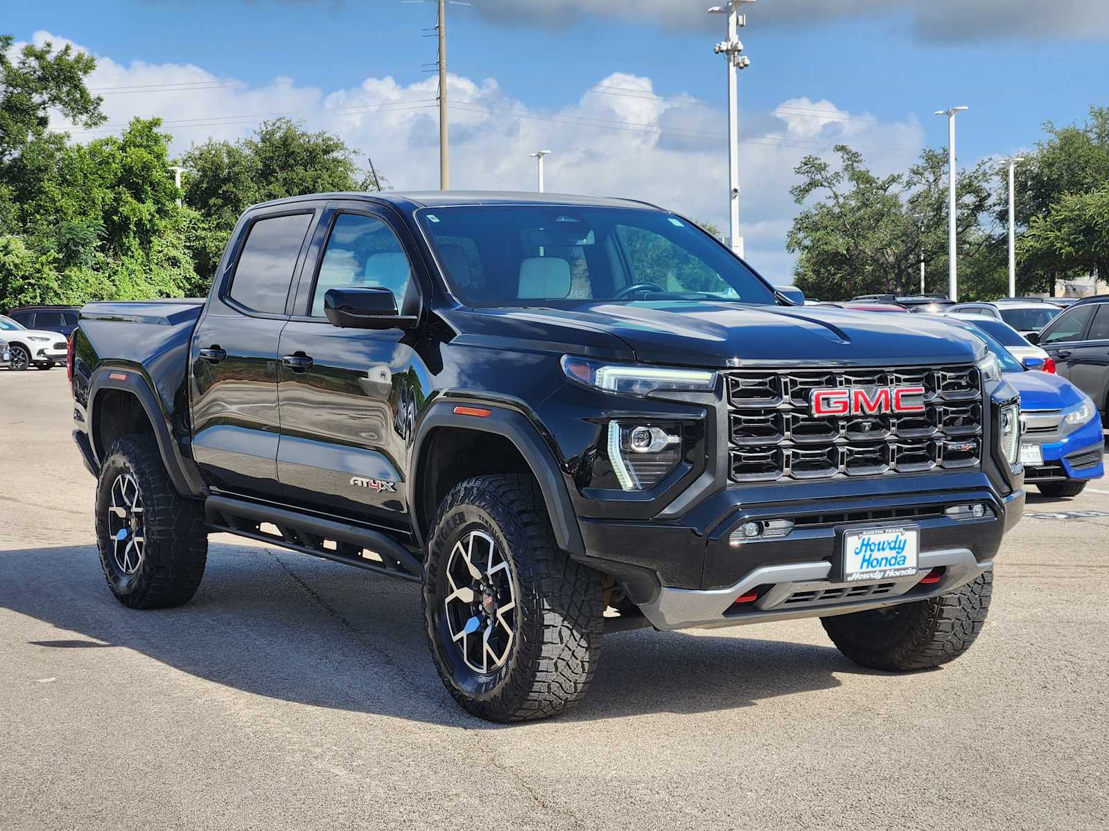 Thumbnail: 2023 GMC Canyon - 3