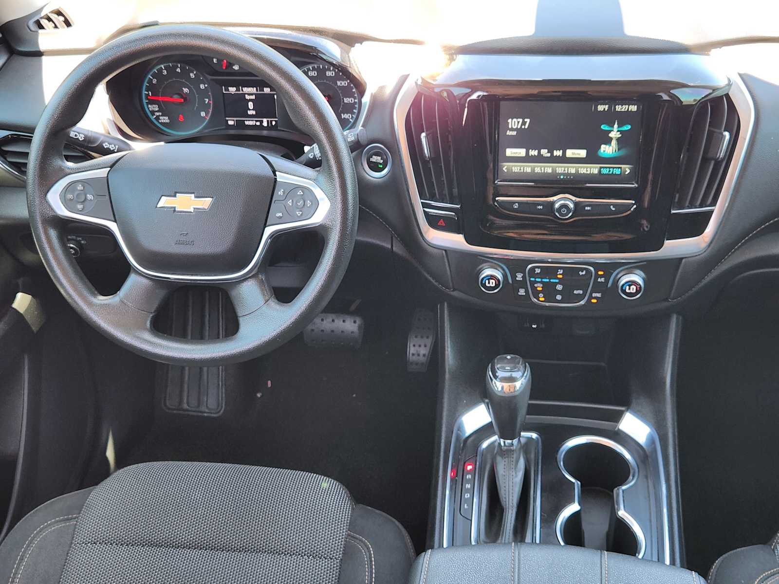 Thumbnail: 2018 Chevrolet Traverse - 25
