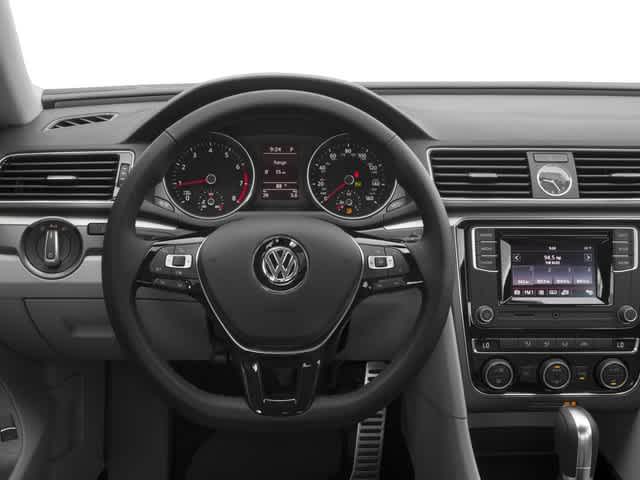 Thumbnail: 2018 Volkswagen Passat - 7