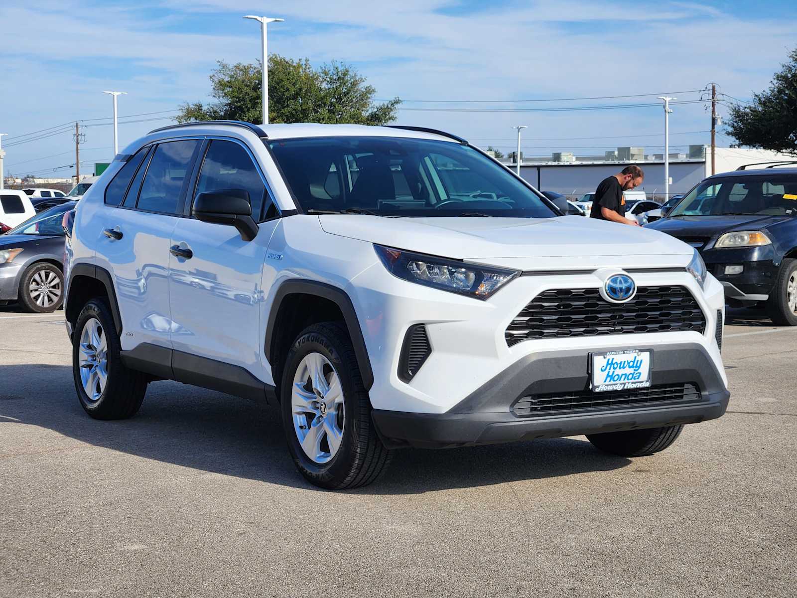 Thumbnail: 2021 Toyota RAV4 - 3