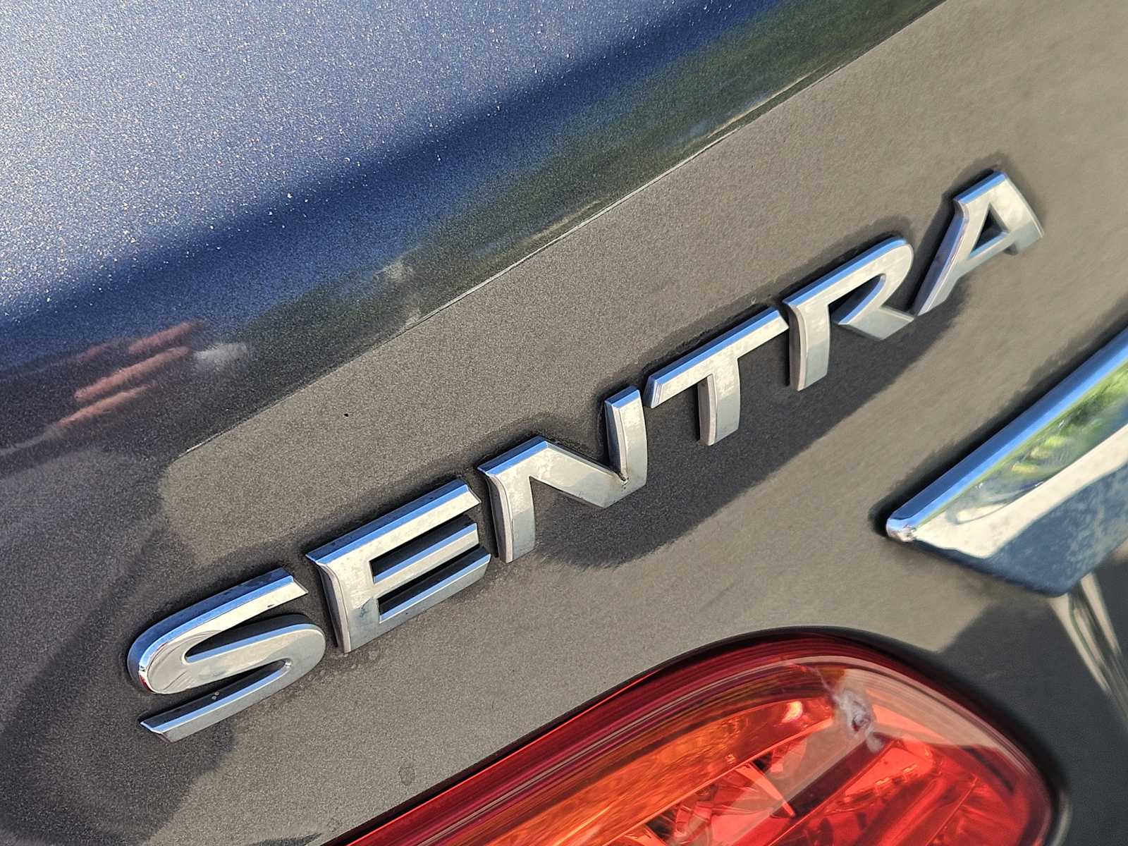 Thumbnail: 2013 Nissan Sentra - 10