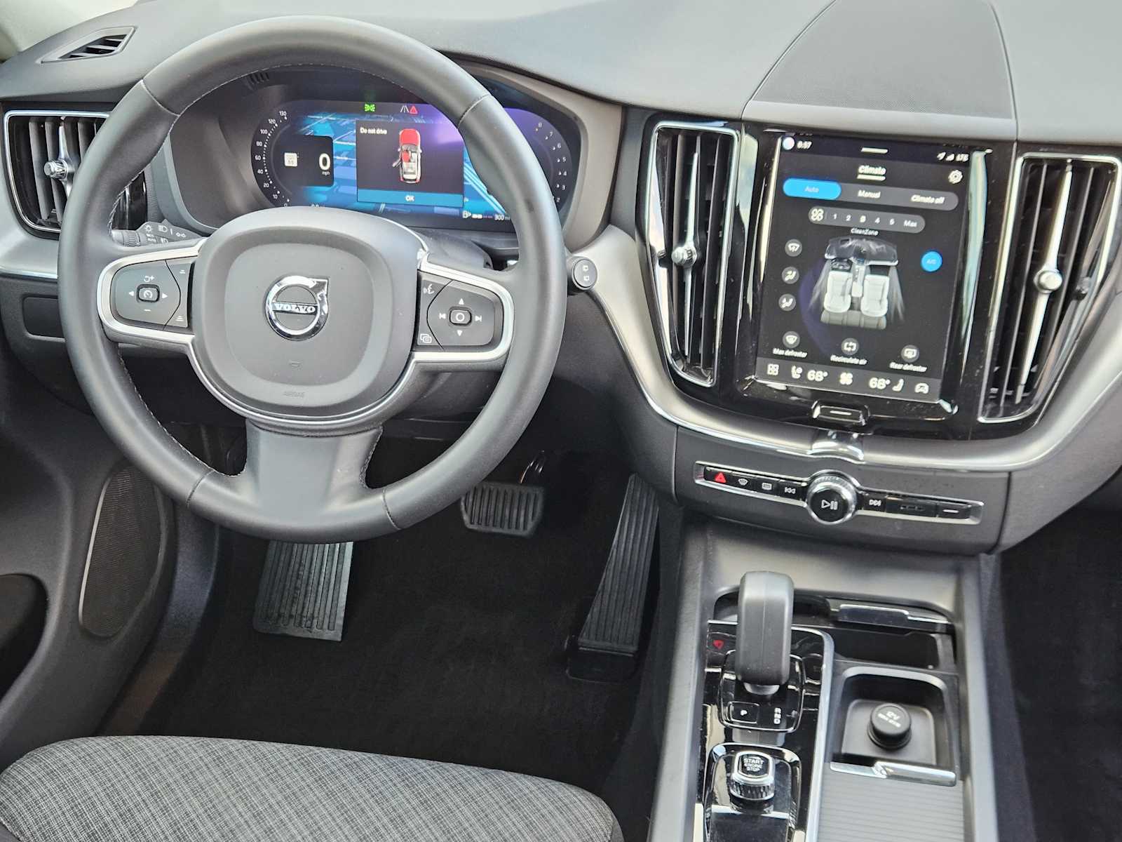 Thumbnail: 2023 Volvo XC60 - 26