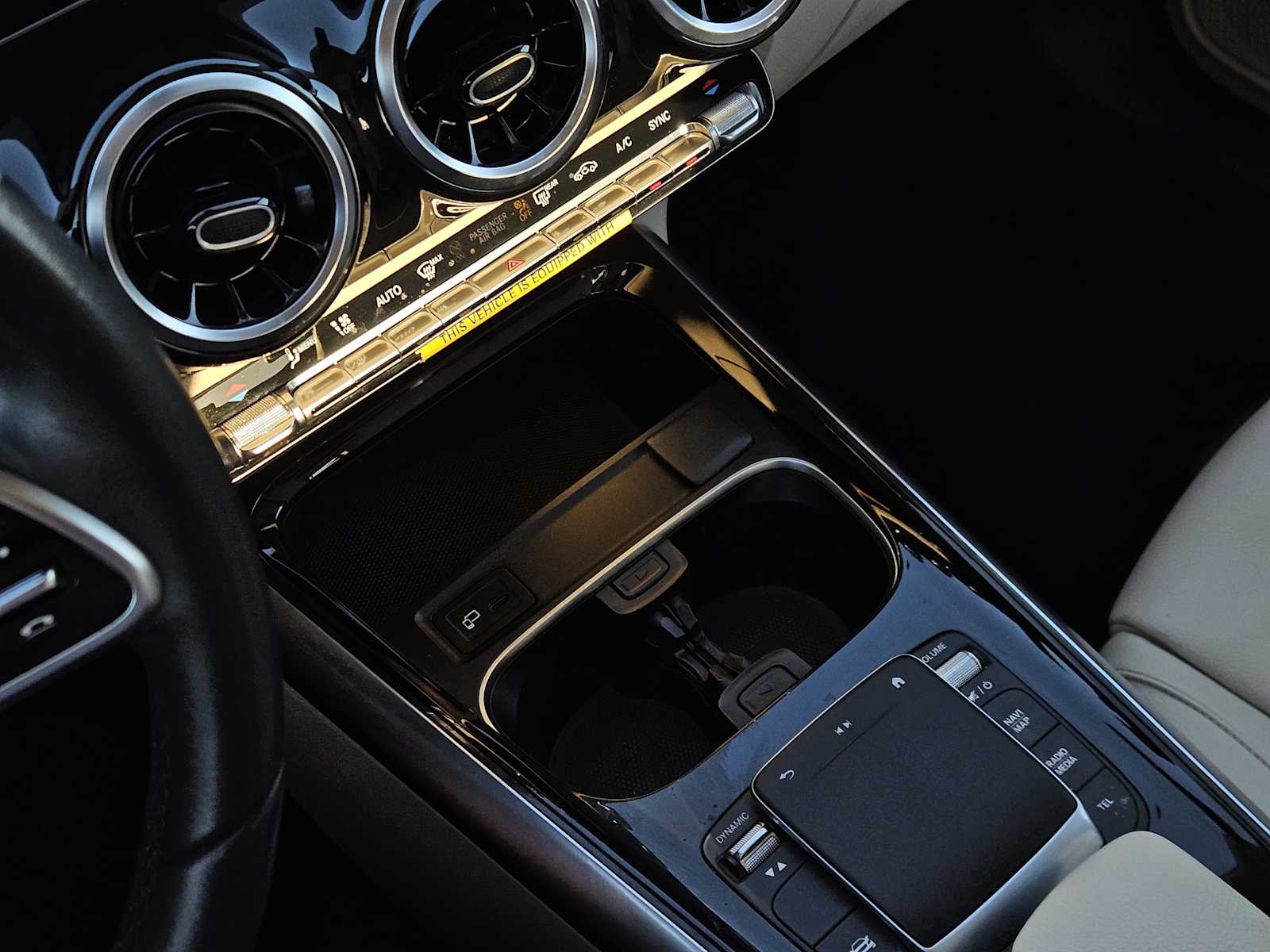 Thumbnail: 2021 Mercedes-Benz GLA - 19