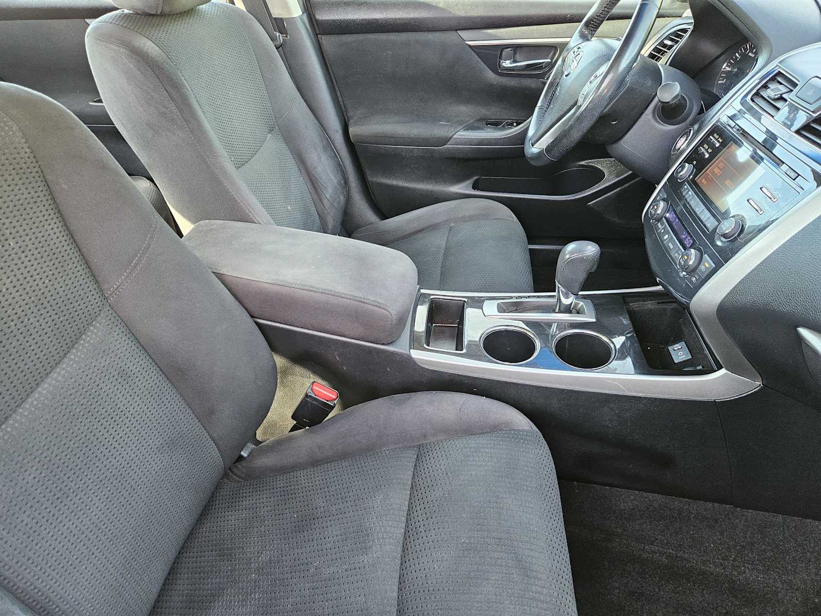 Thumbnail: 2014 Nissan Altima - 14