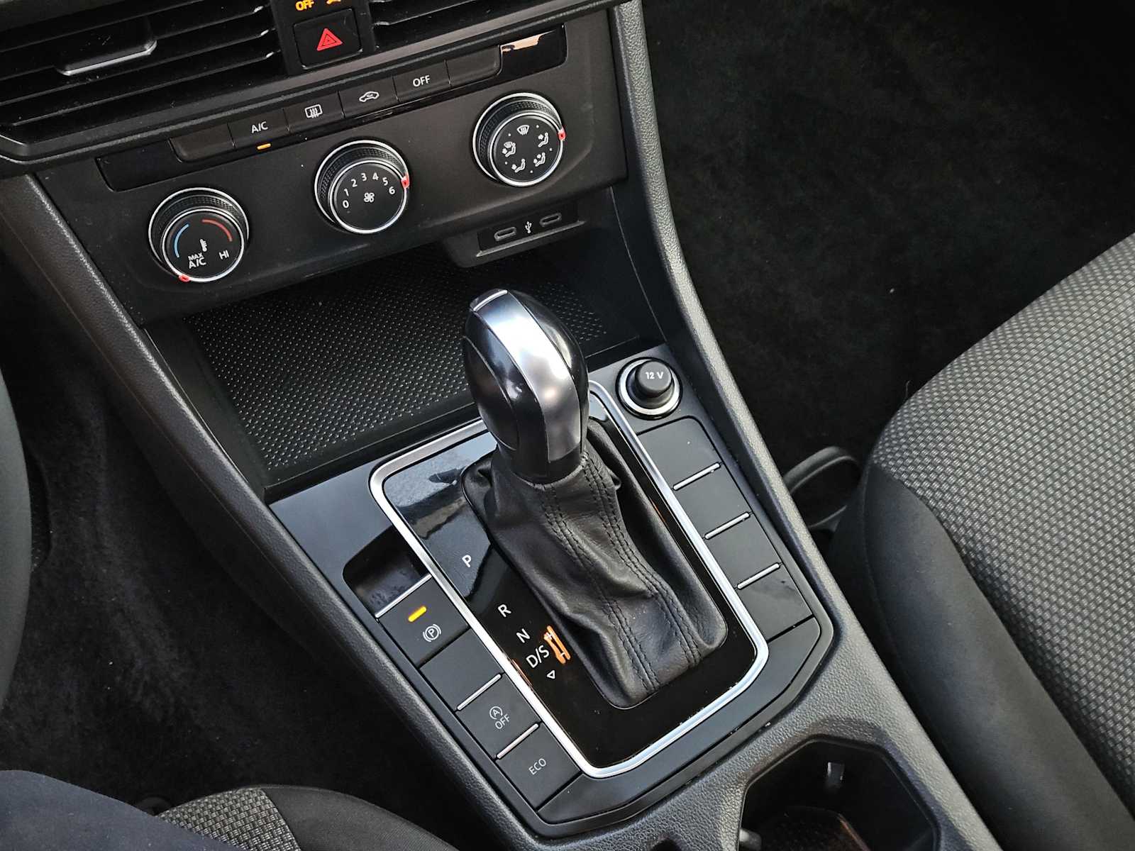 Thumbnail: 2021 Volkswagen Jetta - 19