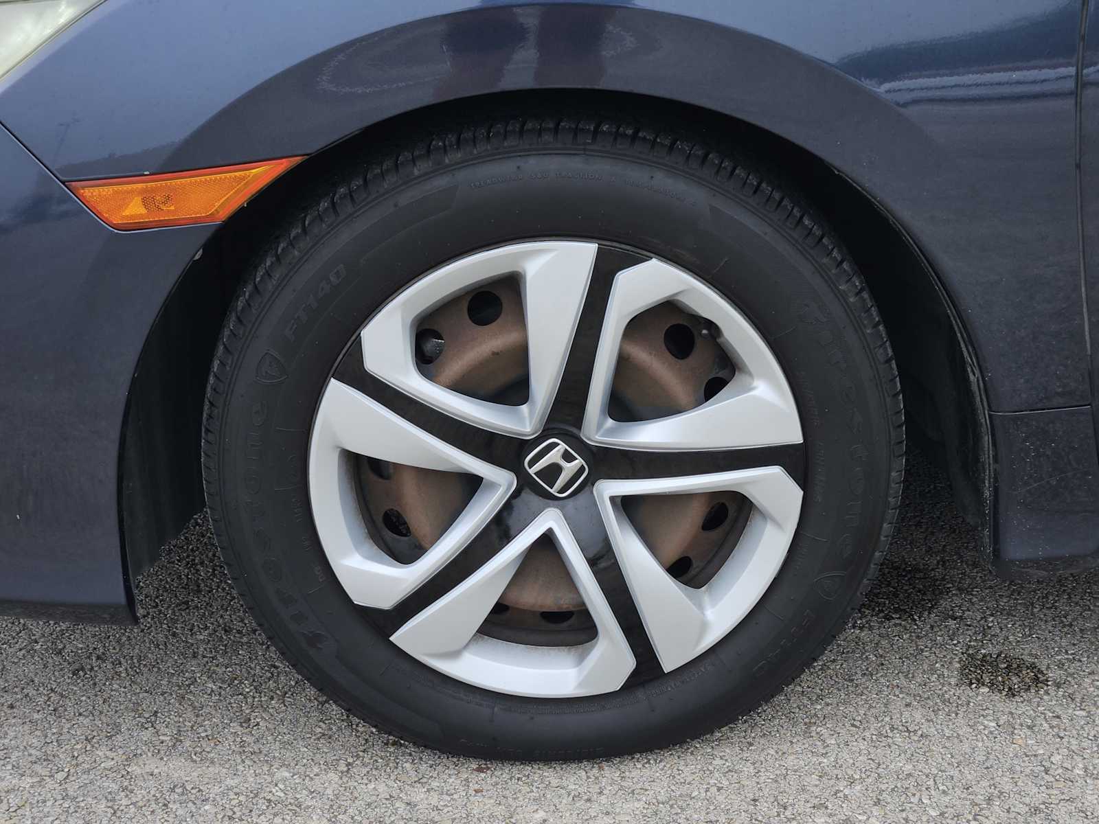 Thumbnail: 2017 Honda Civic - 9