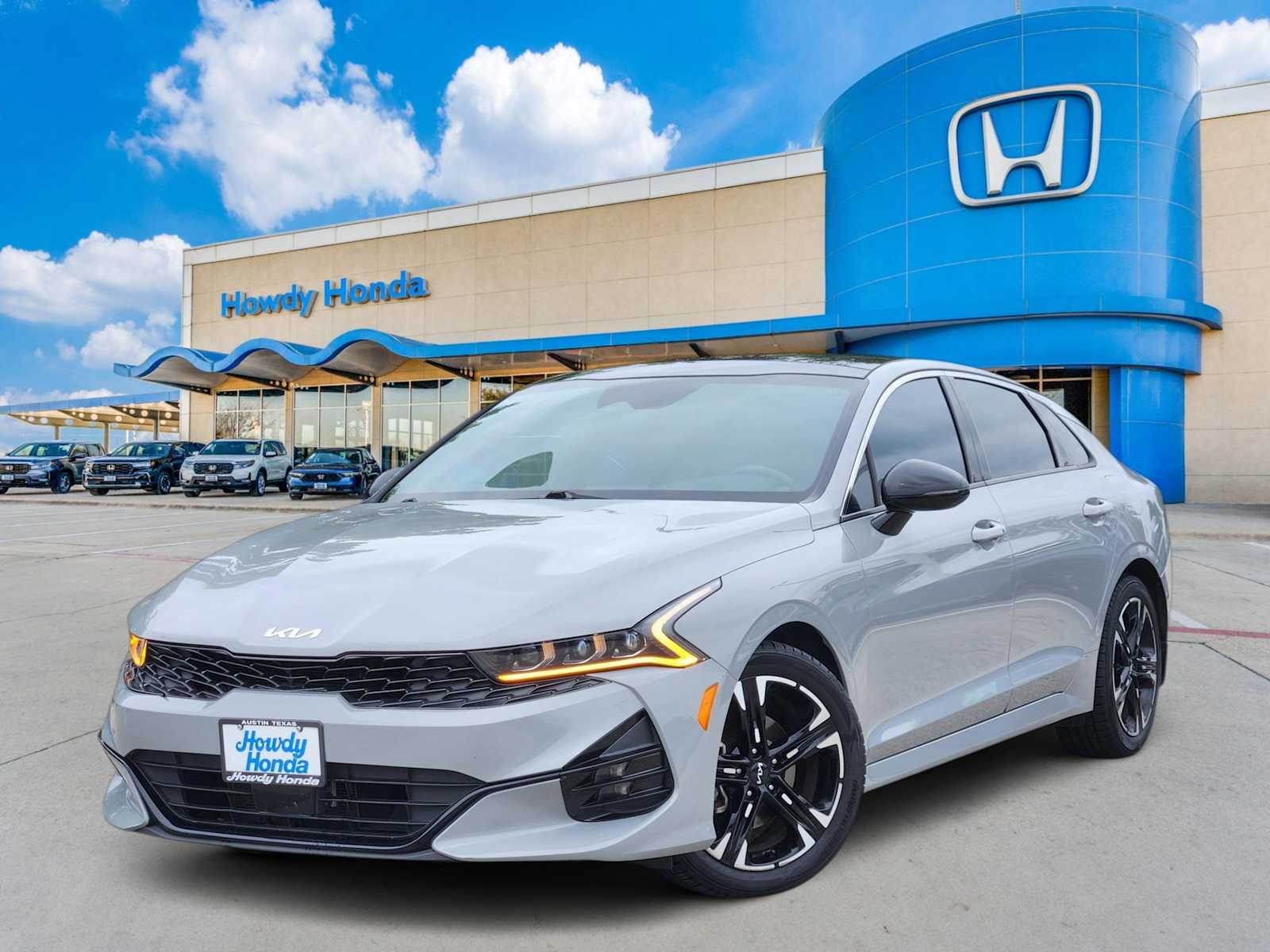 Thumbnail: 2022 Kia K5 - 1