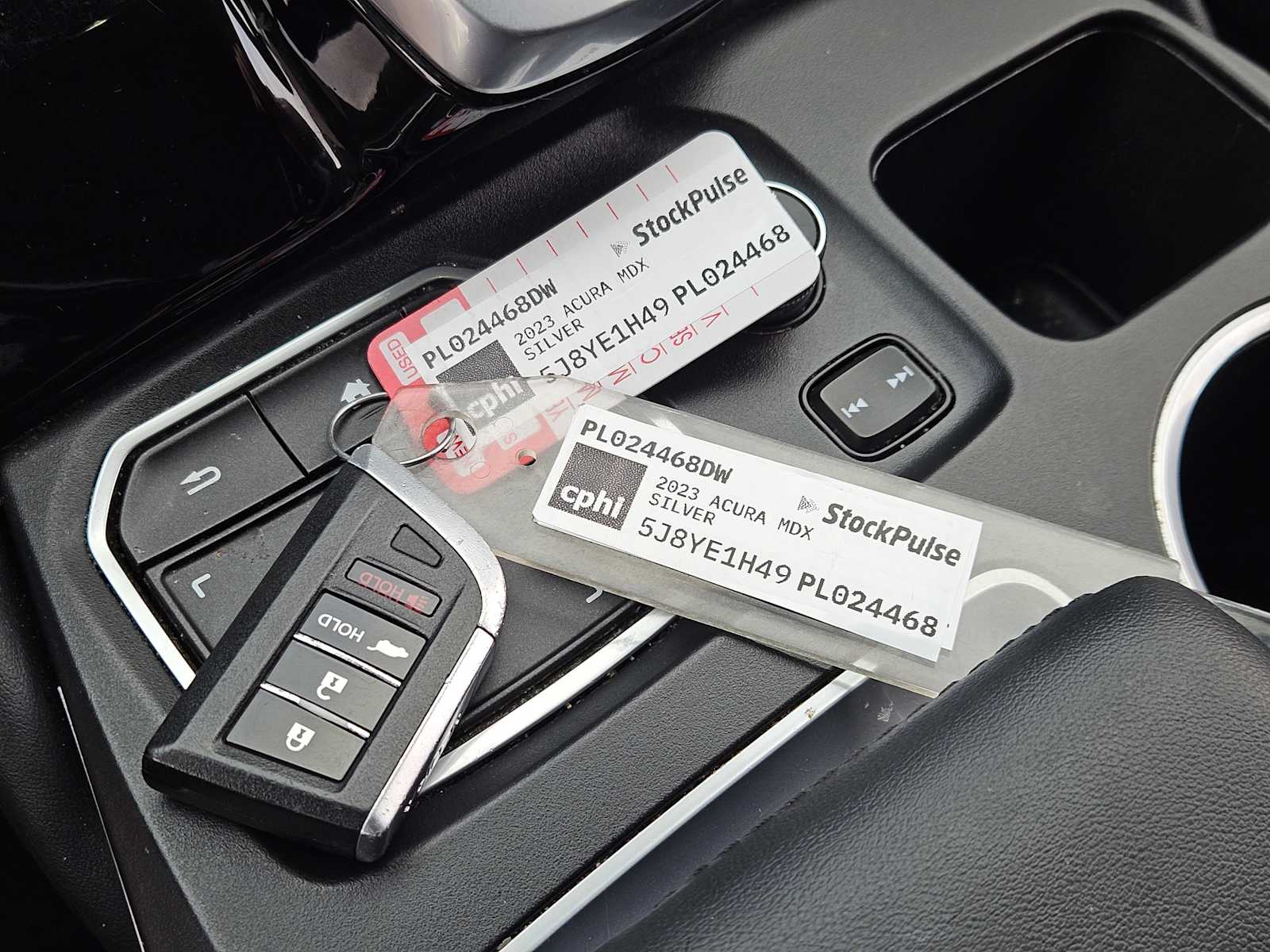 Thumbnail: 2023 Acura MDX - 34