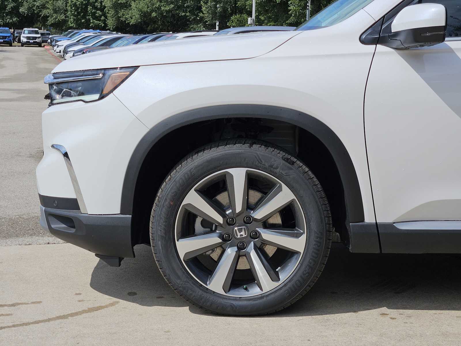 Thumbnail: 2025 Honda Pilot - 8