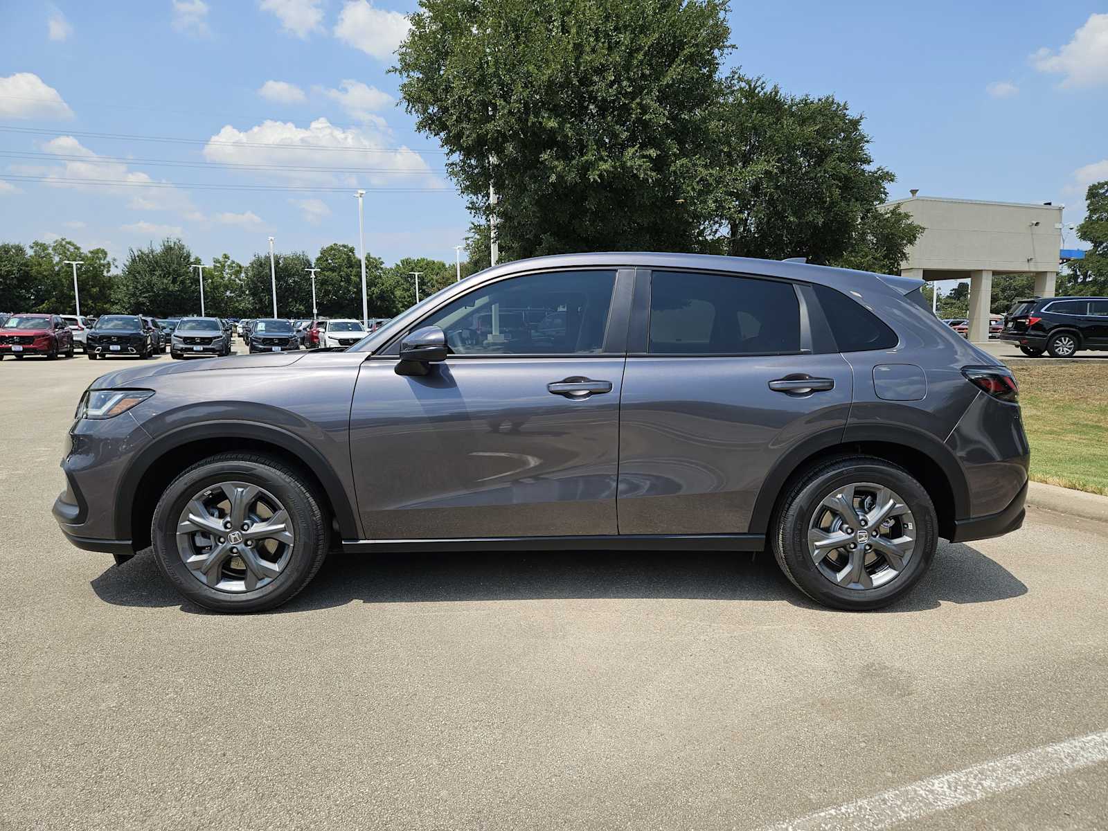 Thumbnail: 2026 Honda HR-V - 3