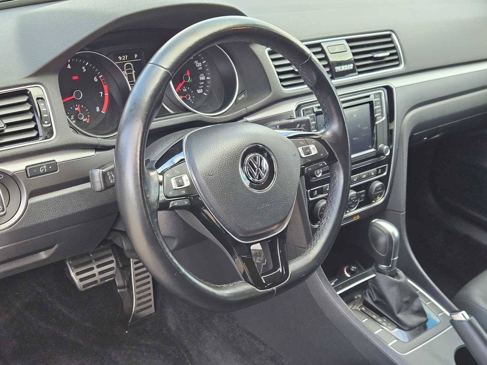 Thumbnail: 2018 Volkswagen Passat - 2