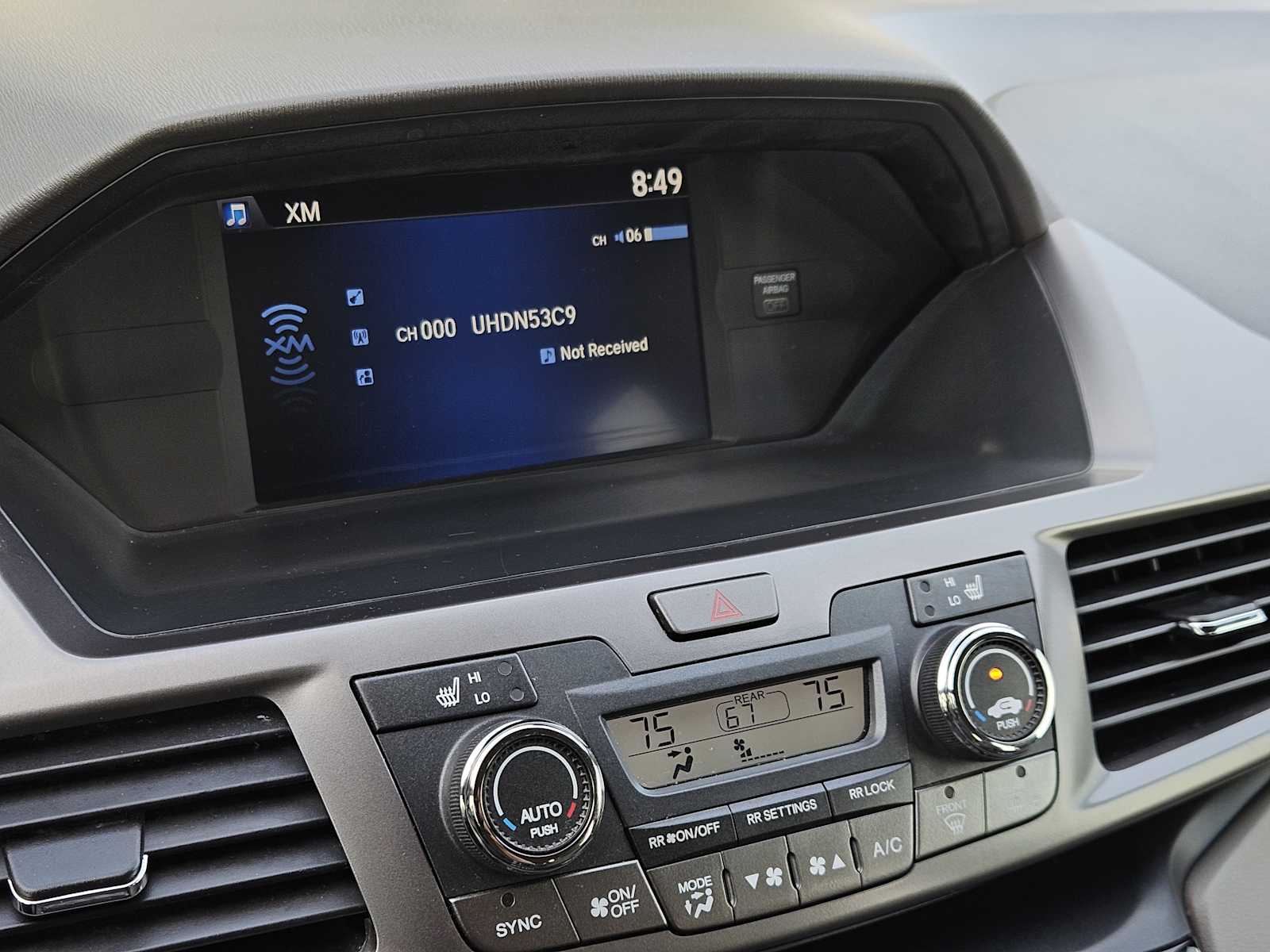 Thumbnail: 2015 Honda Odyssey - 17