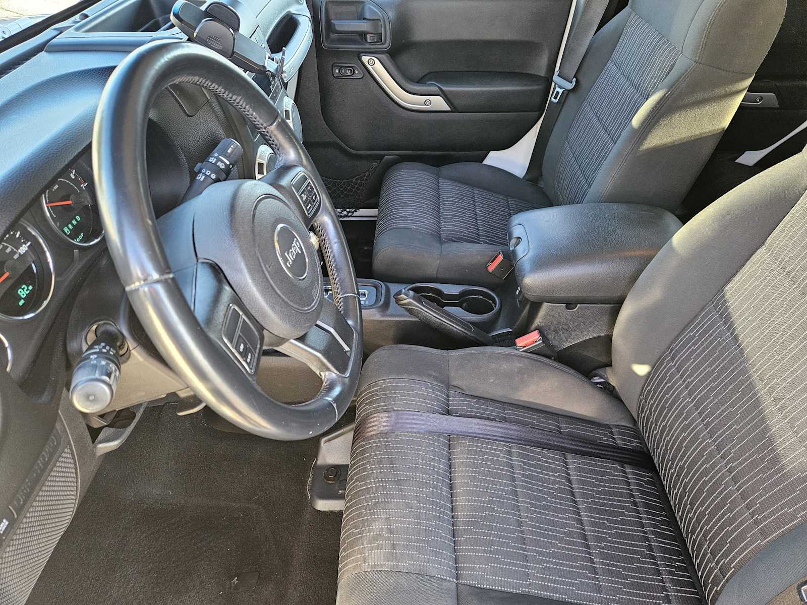 Thumbnail: 2012 Jeep Wrangler - 13