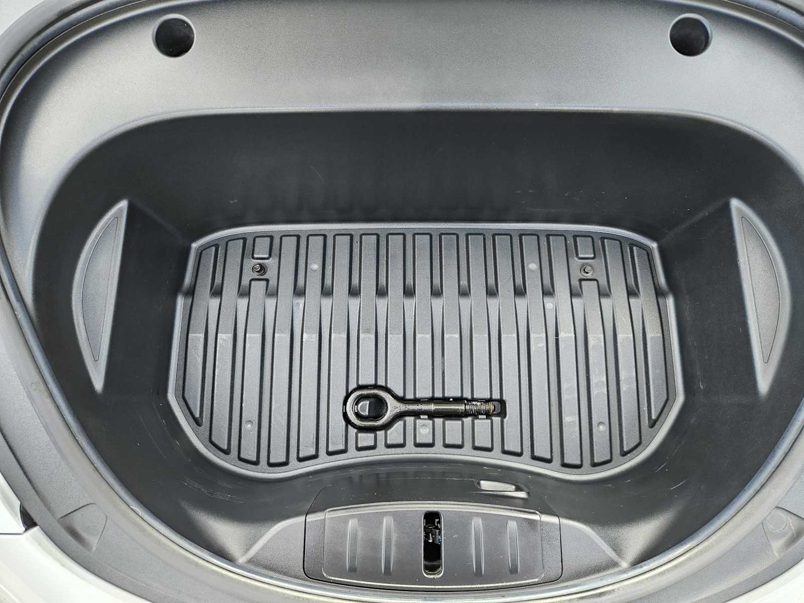 Thumbnail: 2021 Tesla Model 3 - 28