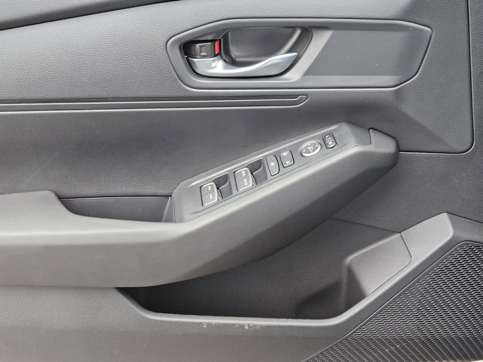 2025 Honda Accord LX 19