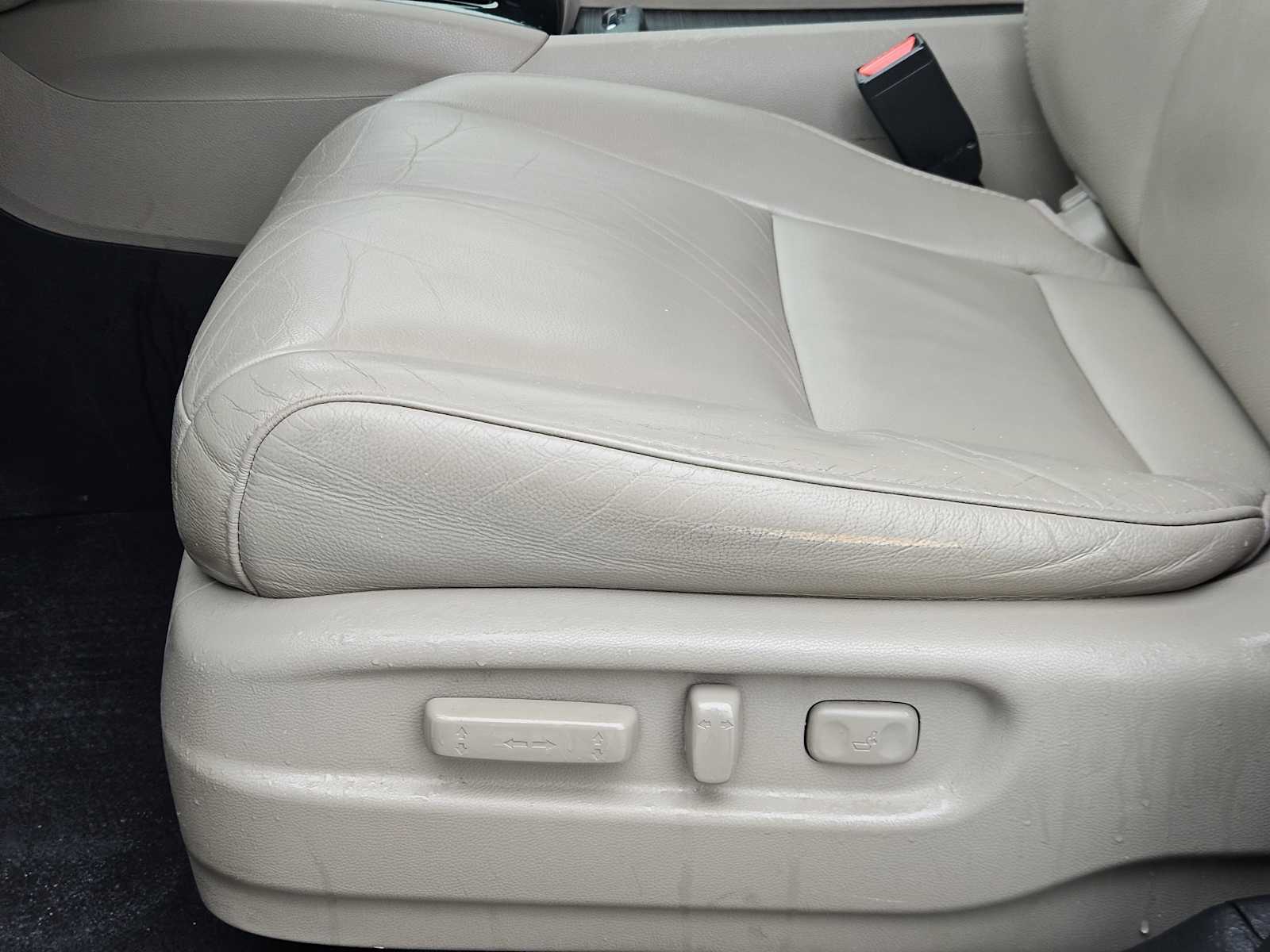 Thumbnail: 2017 Honda Pilot - 24