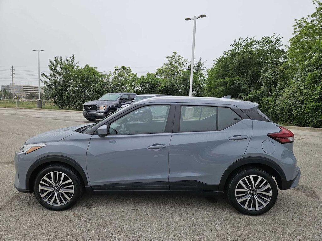 Used 2022 Nissan Kicks SV SUV