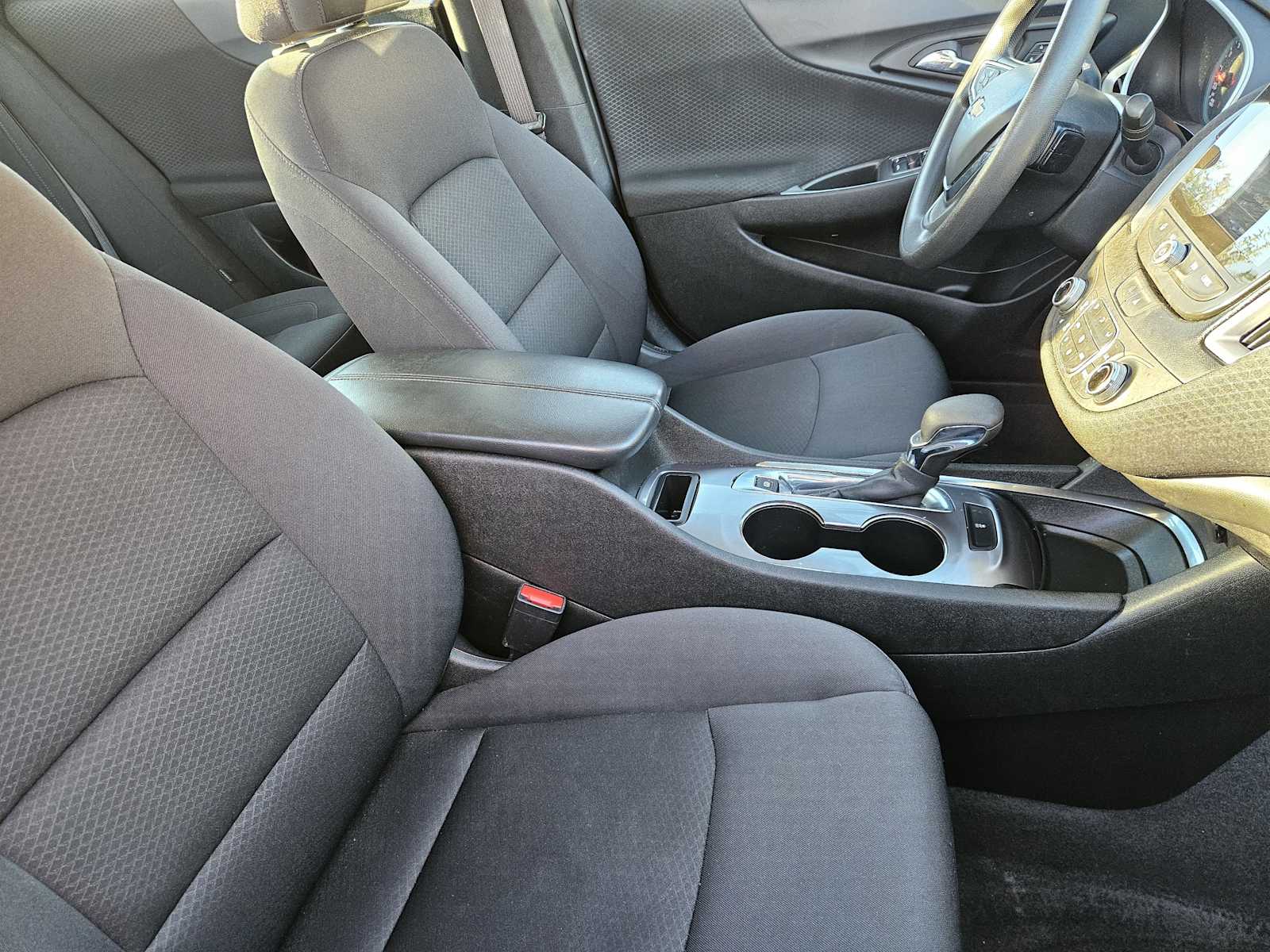 Thumbnail: 2023 Chevrolet Malibu - 14