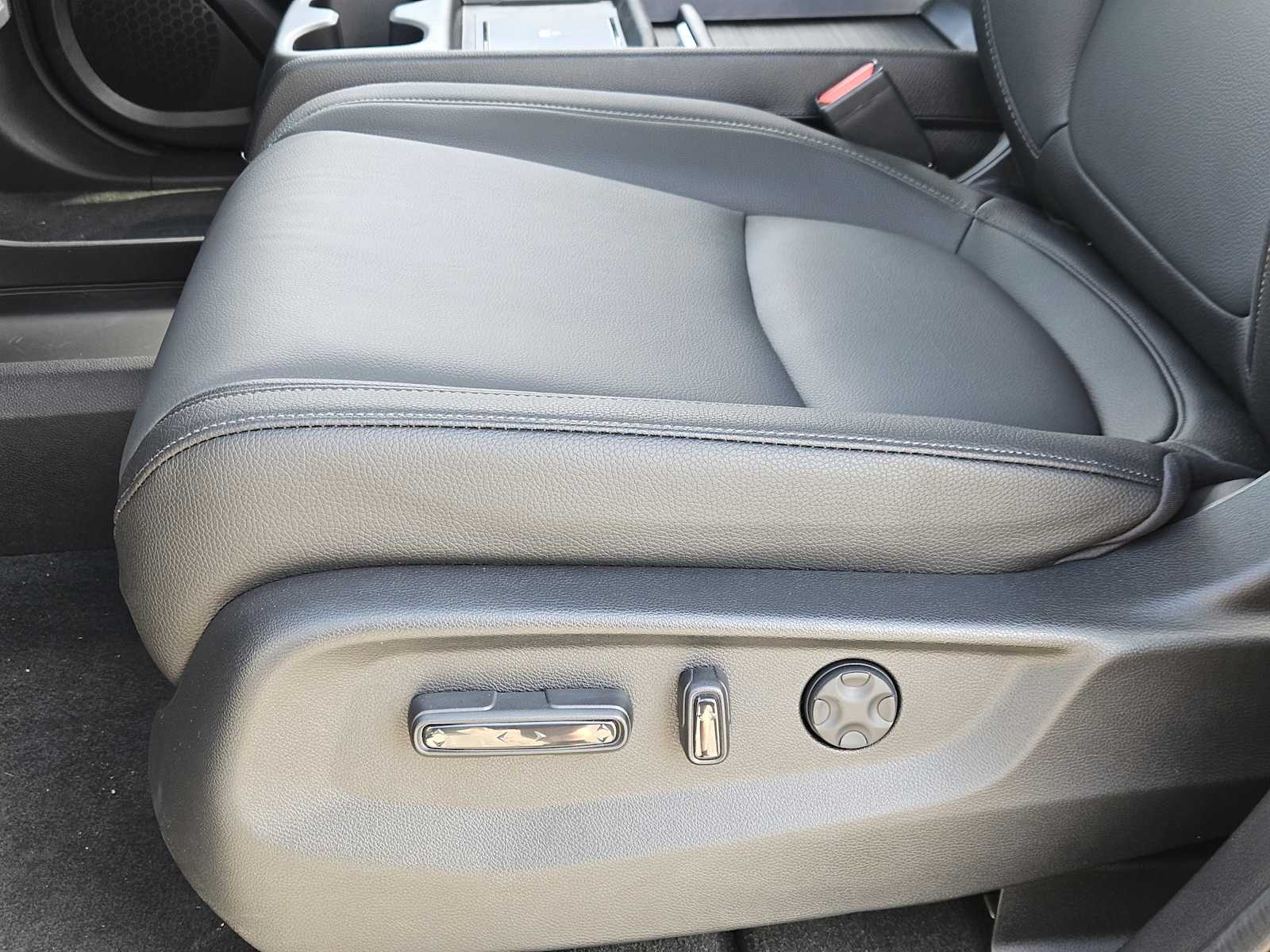 Thumbnail: 2026 Honda Odyssey - 20