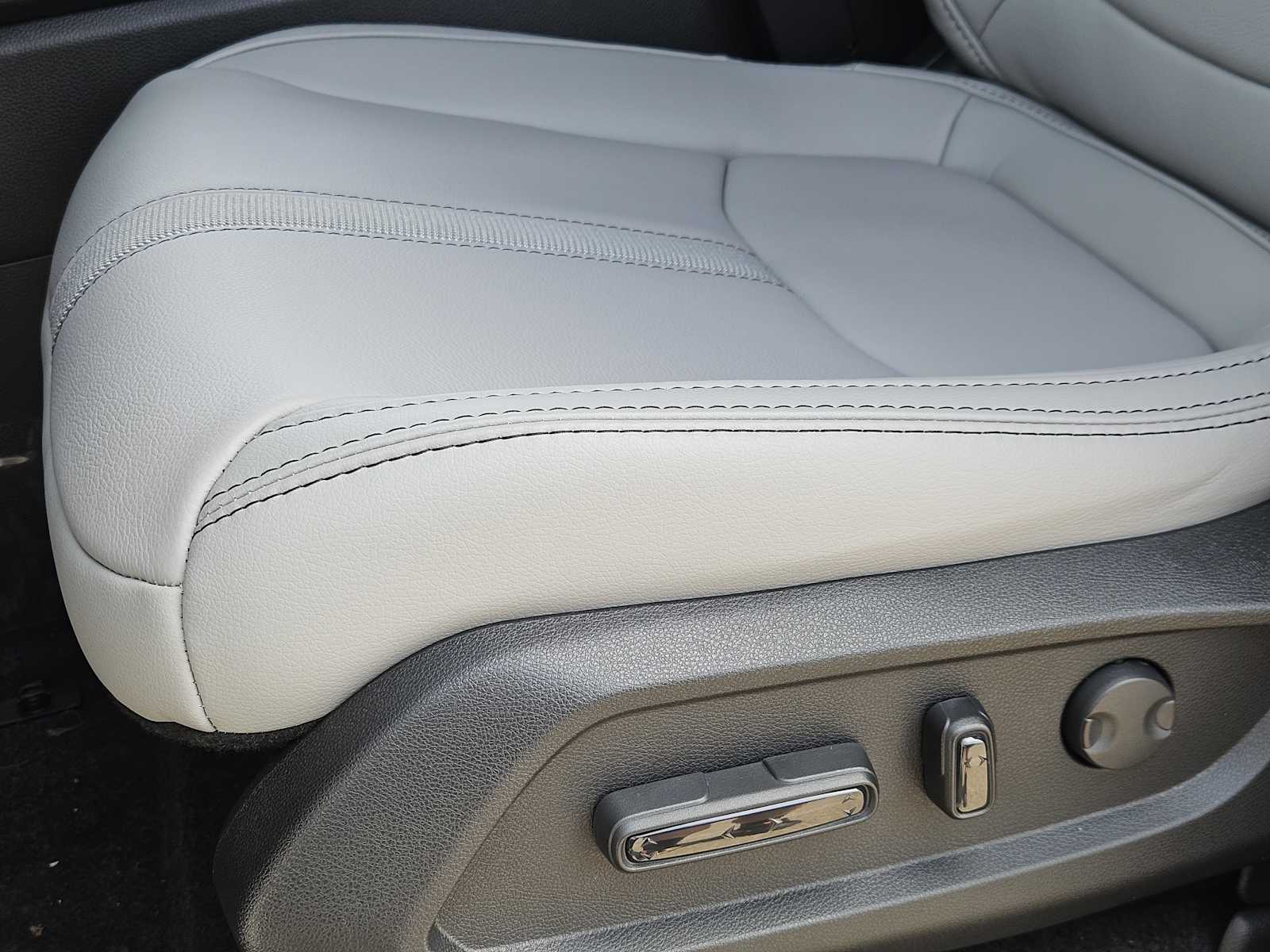 Thumbnail: 2025 Honda Pilot - 18