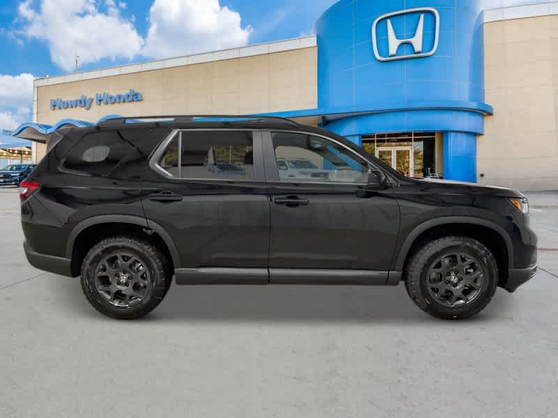 Thumbnail: 2025 Honda Pilot - 9