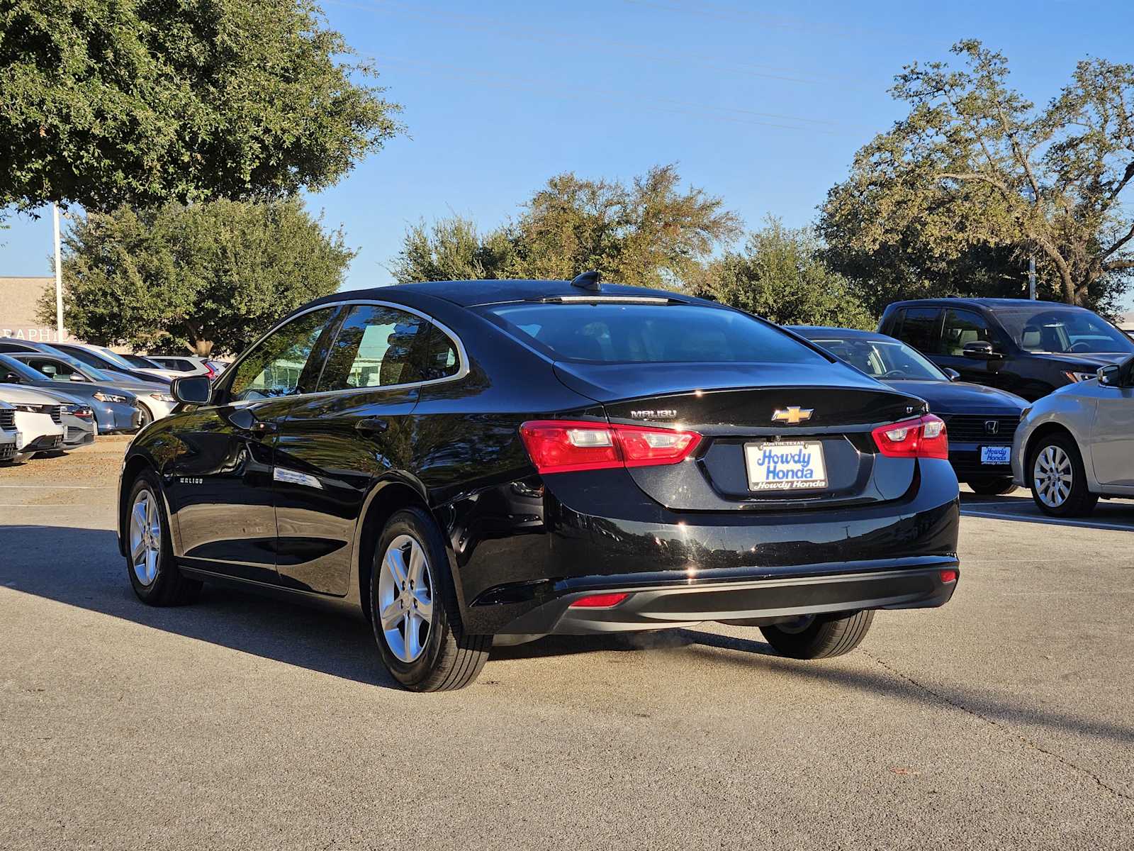 Thumbnail: 2023 Chevrolet Malibu - 6