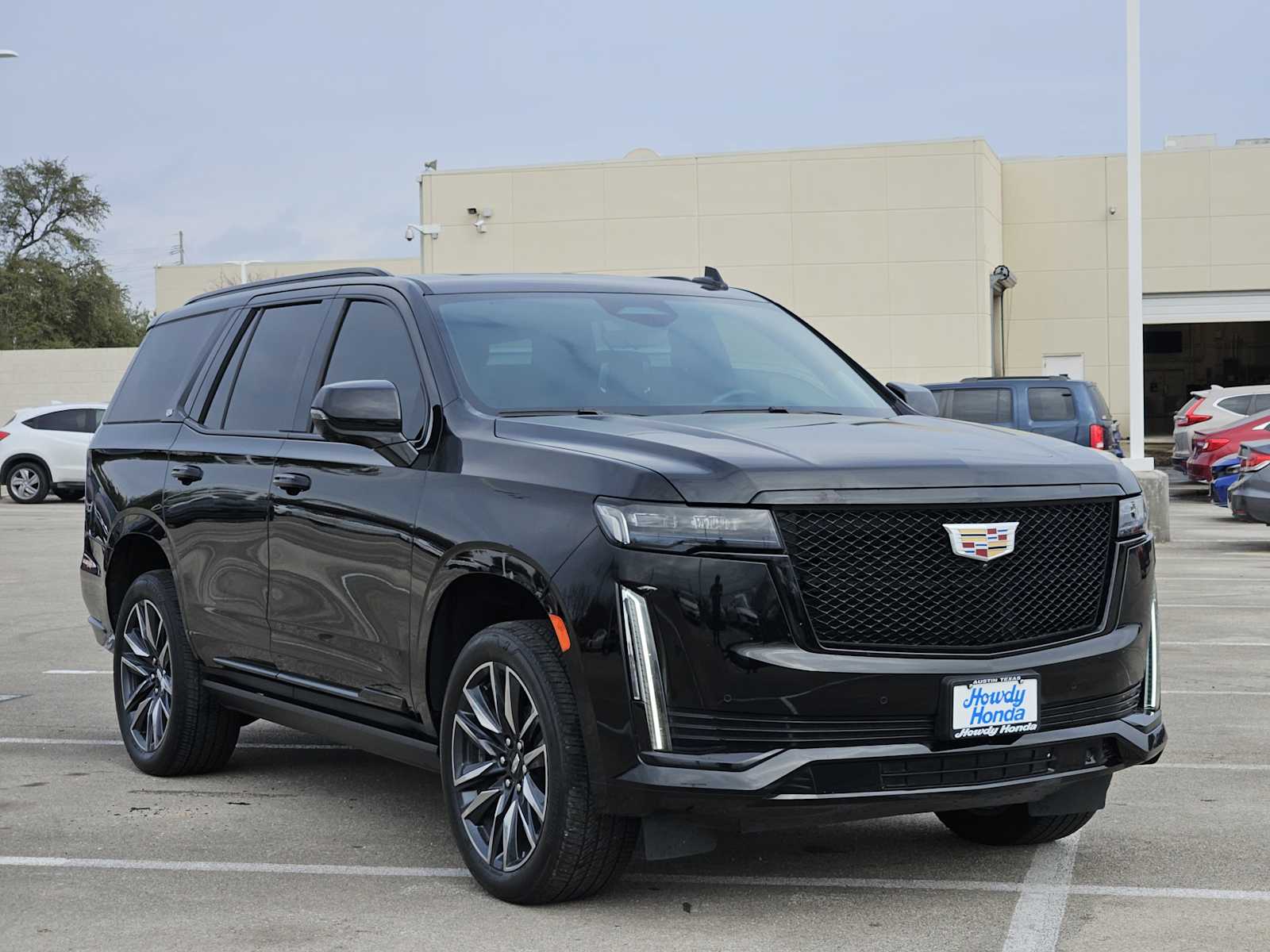 Thumbnail: 2023 Cadillac Escalade - 3