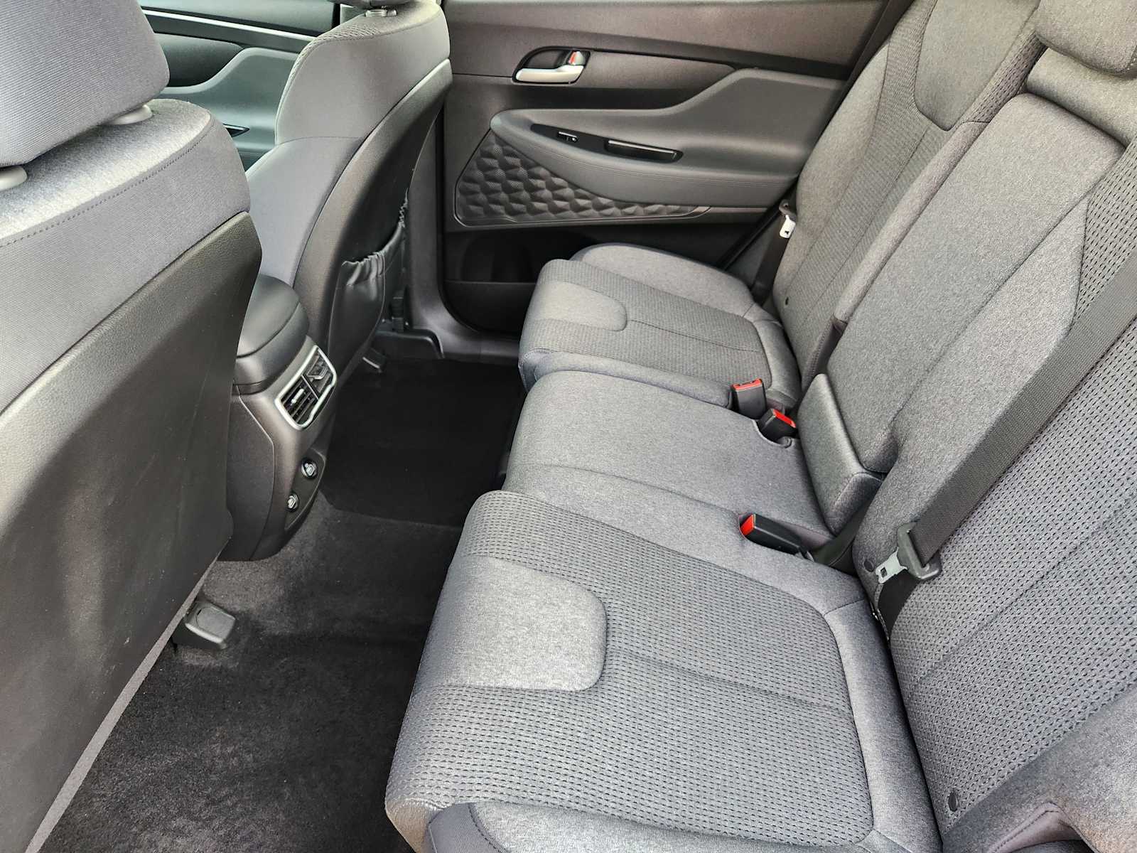 Thumbnail: 2022 Hyundai Santa Fe - 30