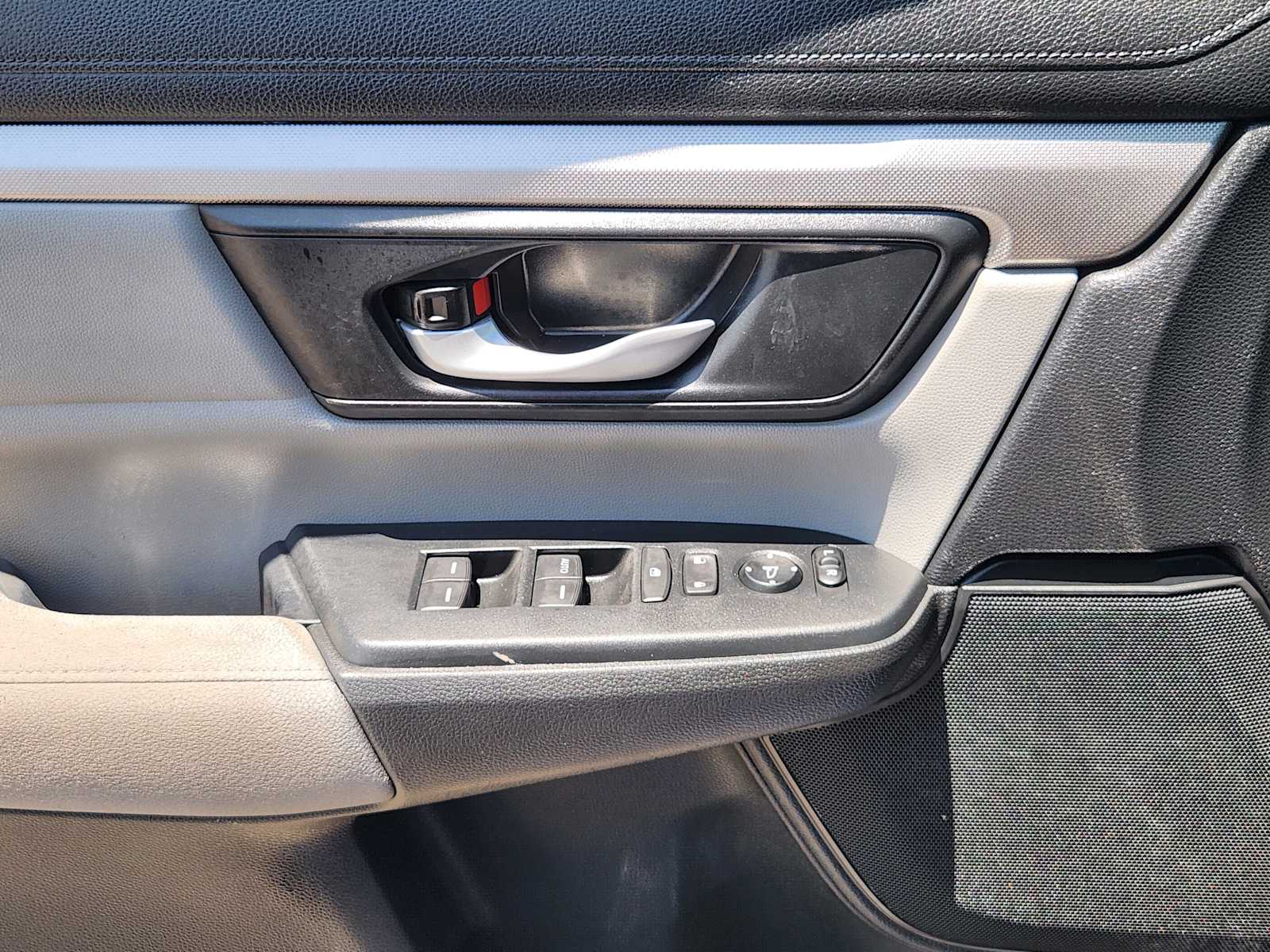 Thumbnail: 2019 Honda CR-V - 23