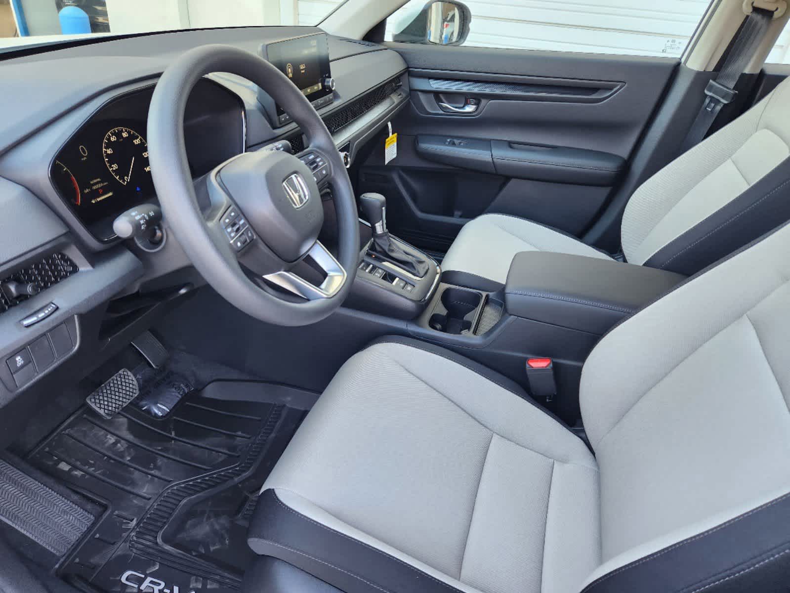 2025 Honda CR-V LX 2
