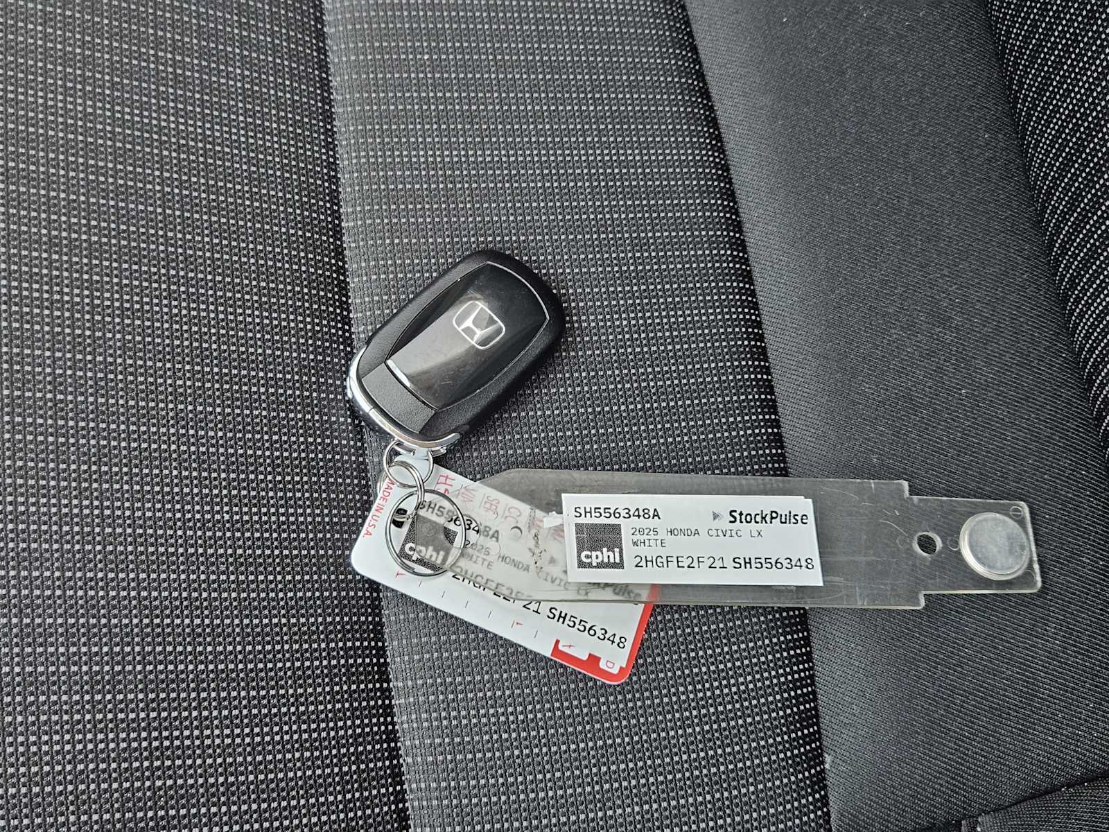 2025 Honda Civic LX - Photo 31