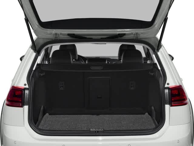 Thumbnail: 2017 Volkswagen Golf - 12