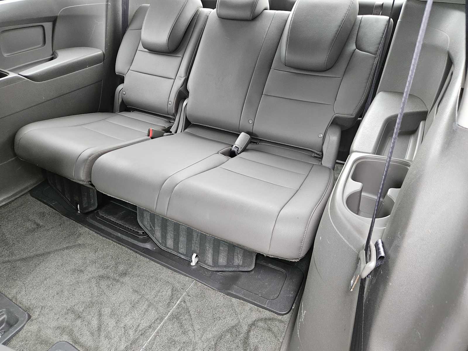 Thumbnail: 2016 Honda Odyssey - 30