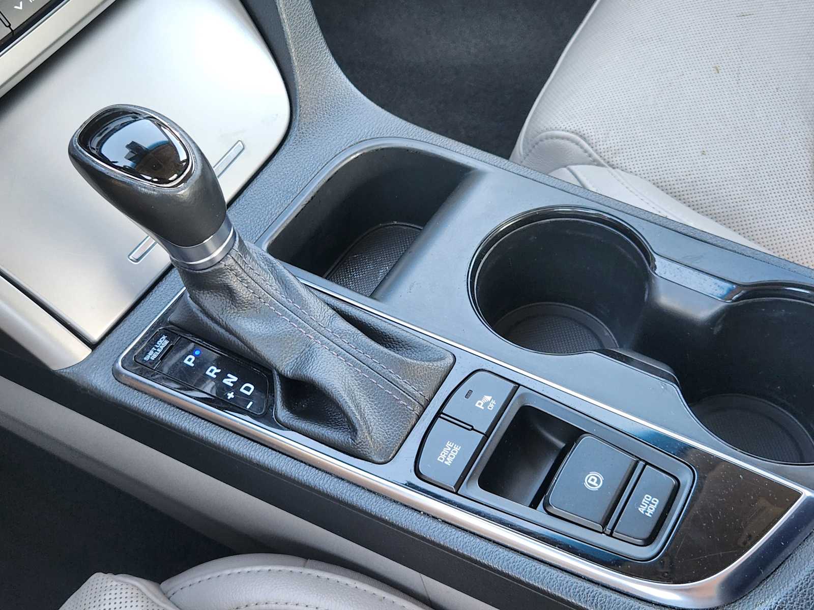 Thumbnail: 2015 Hyundai Sonata - 20