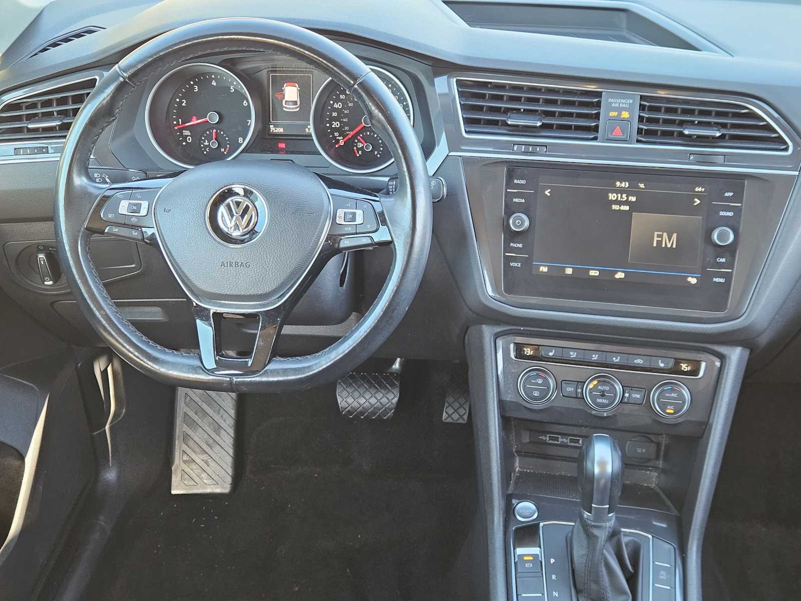 Thumbnail: 2019 Volkswagen Tiguan - 24