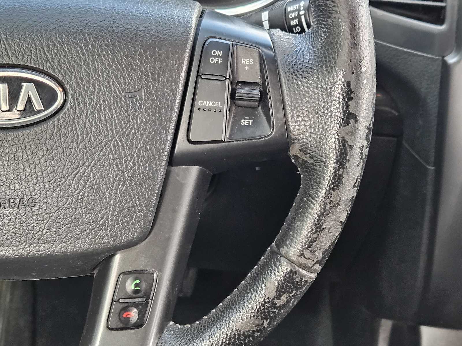 Thumbnail: 2011 Kia Sorento - 27