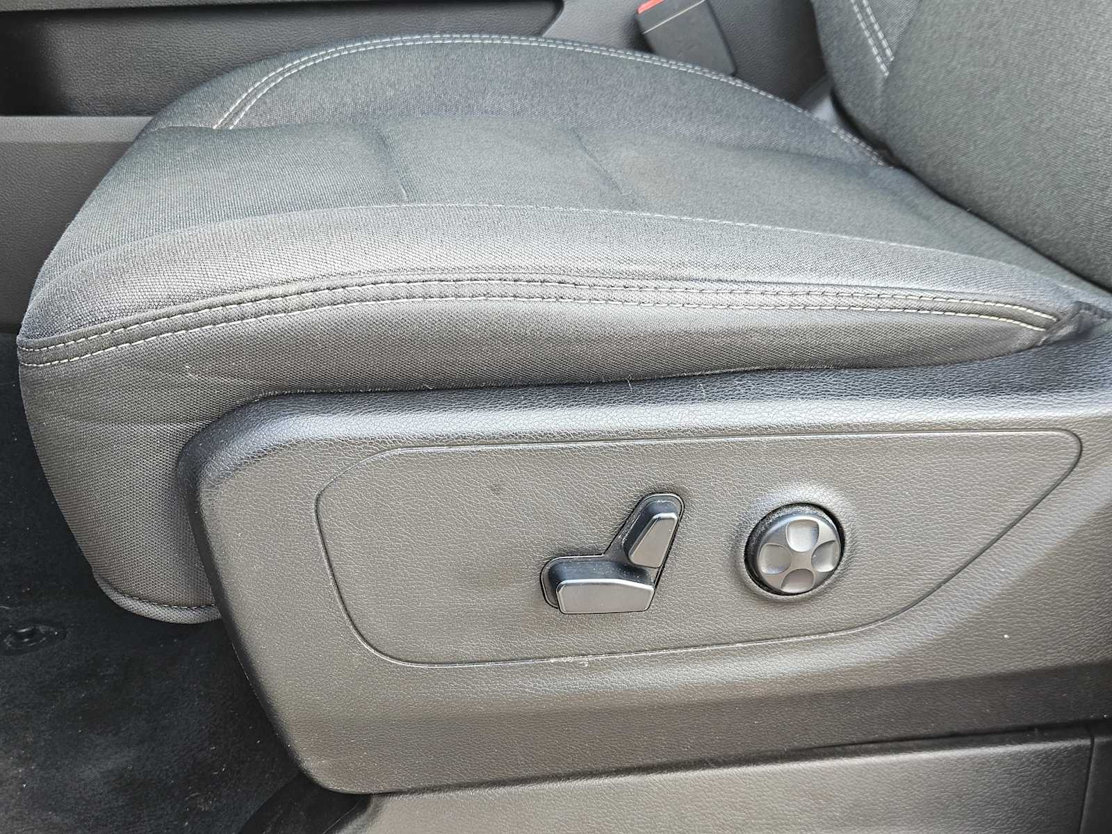 Thumbnail: 2019 RAM 1500 - 24