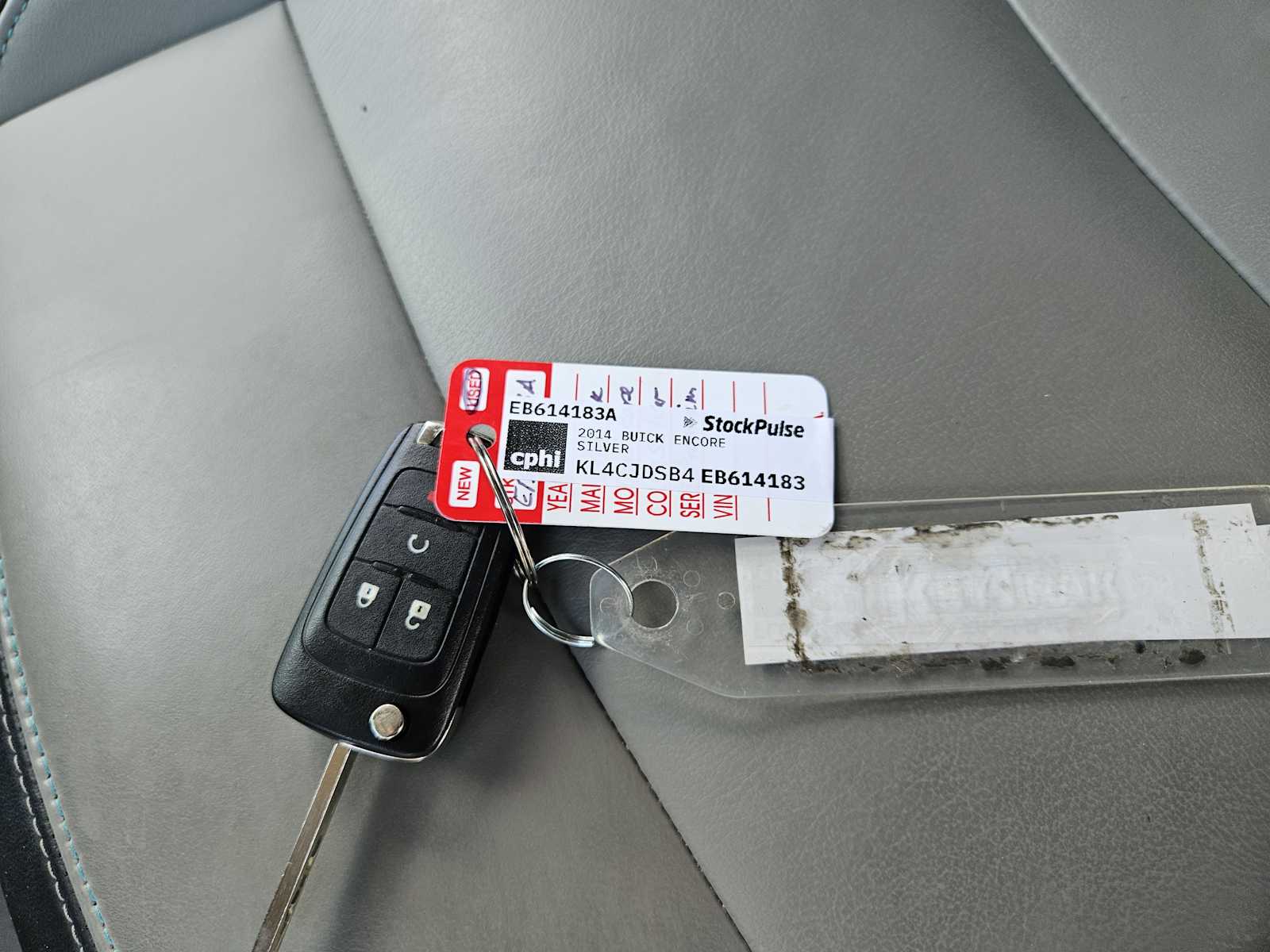 Thumbnail: 2014 Buick Encore - 32
