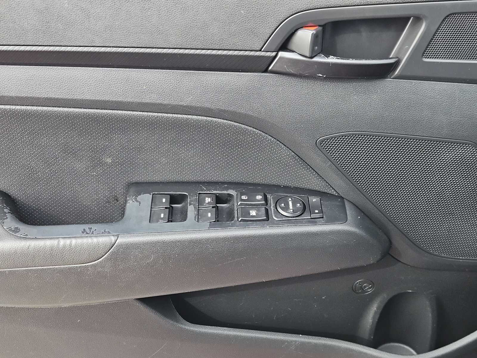 Thumbnail: 2019 Hyundai Elantra - 22