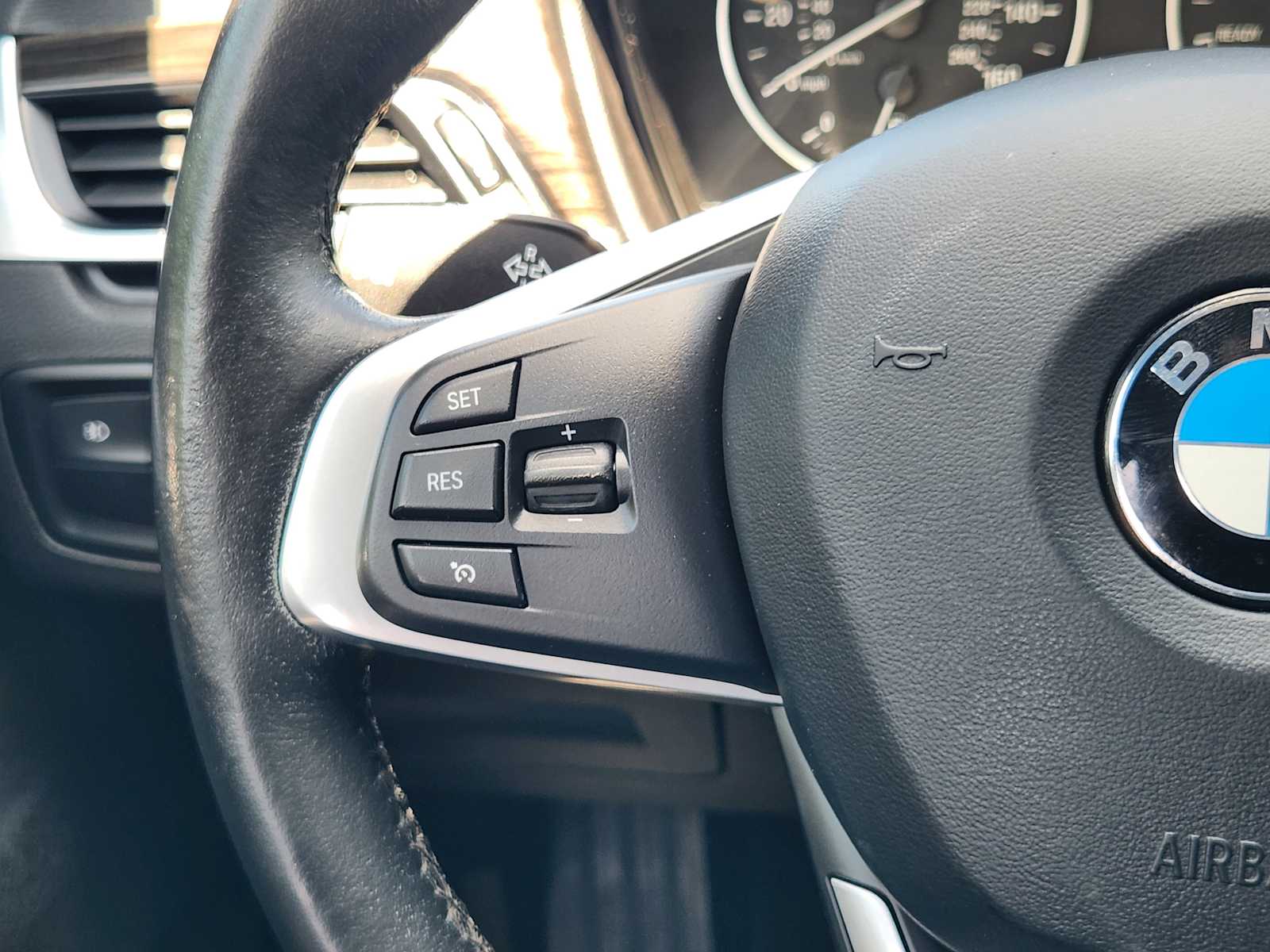 Thumbnail: 2016 BMW X1 - 26