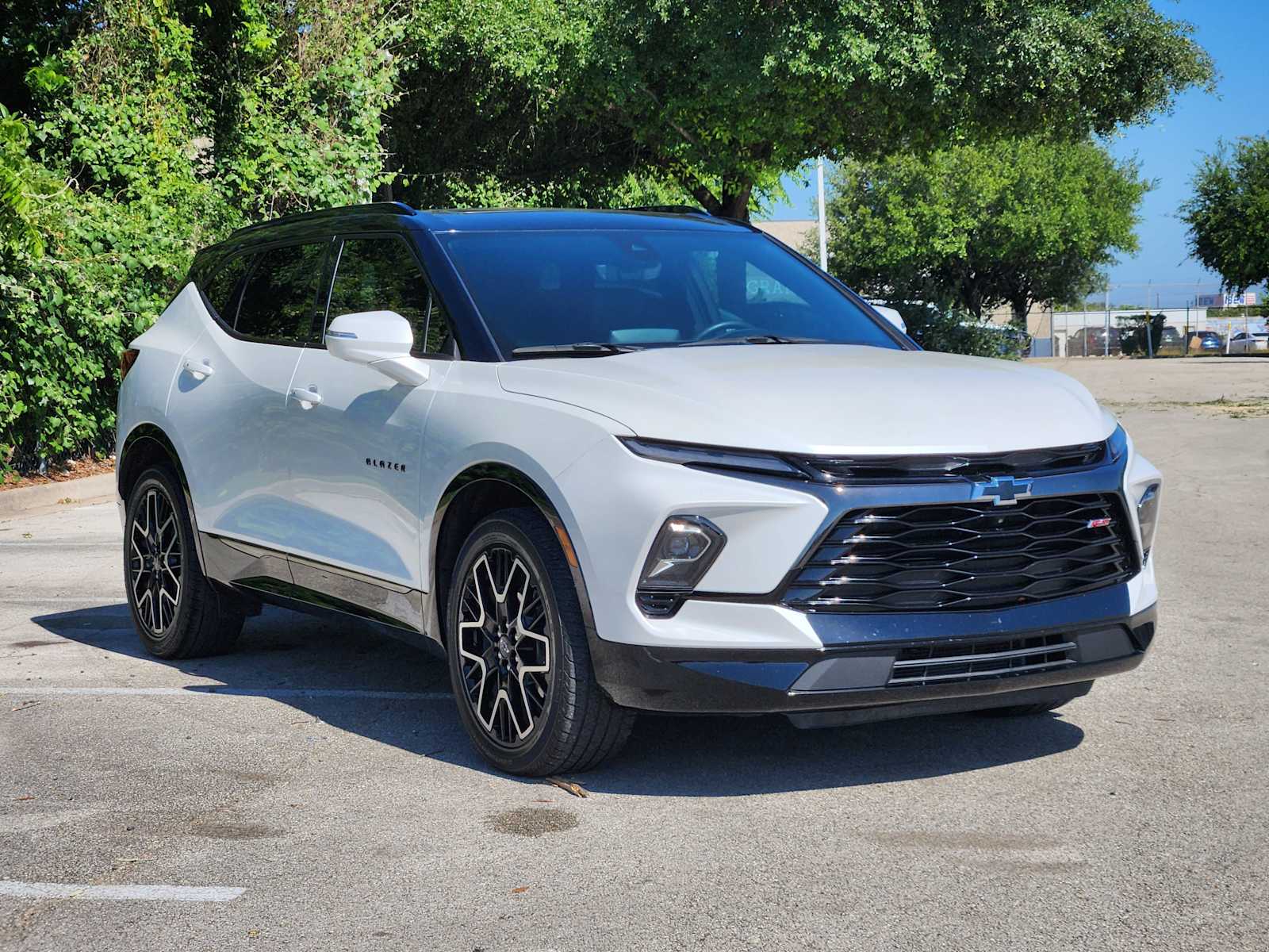 Thumbnail: 2023 Chevrolet Blazer - 3