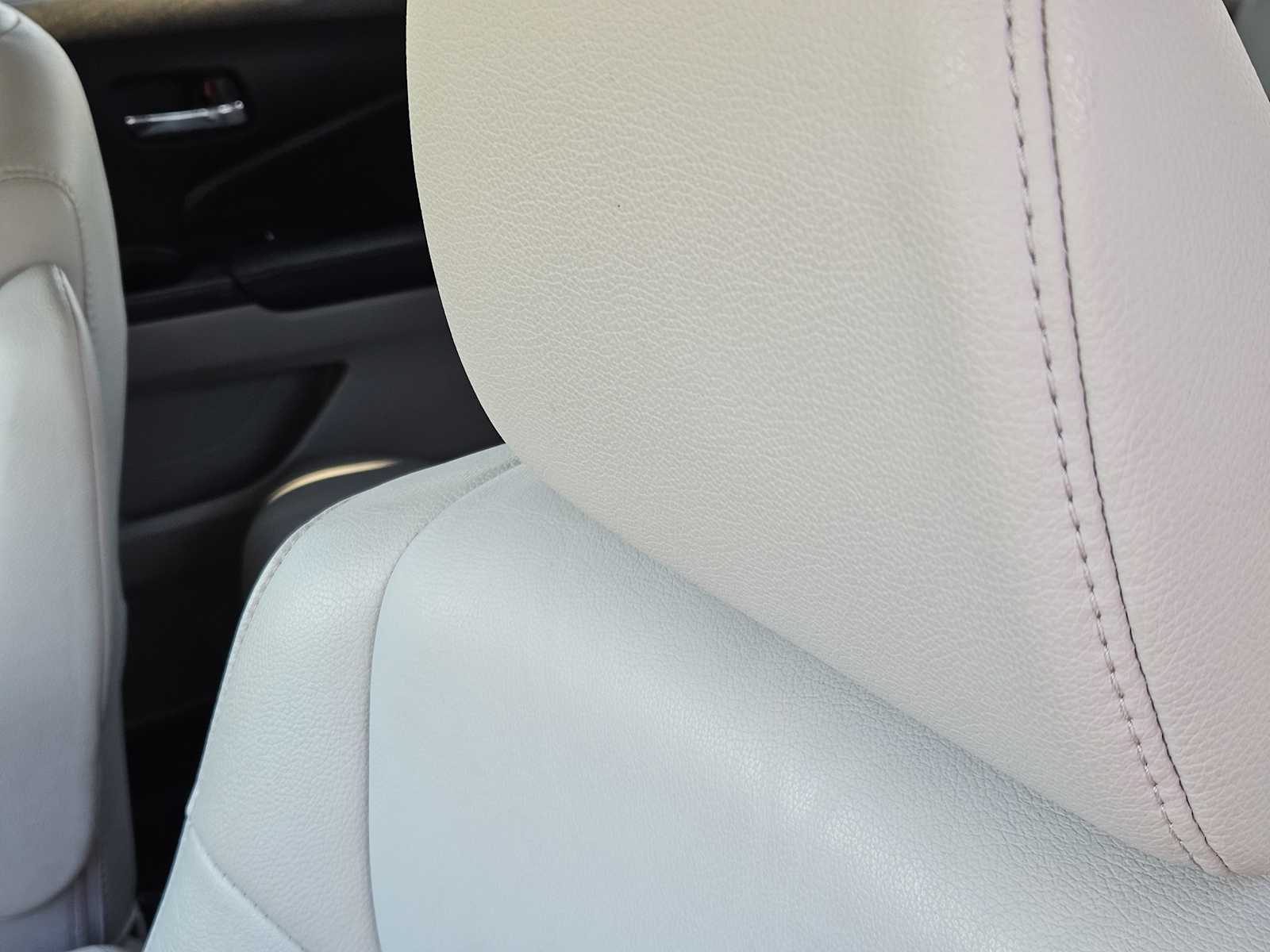 Thumbnail: 2016 Honda Pilot - 15