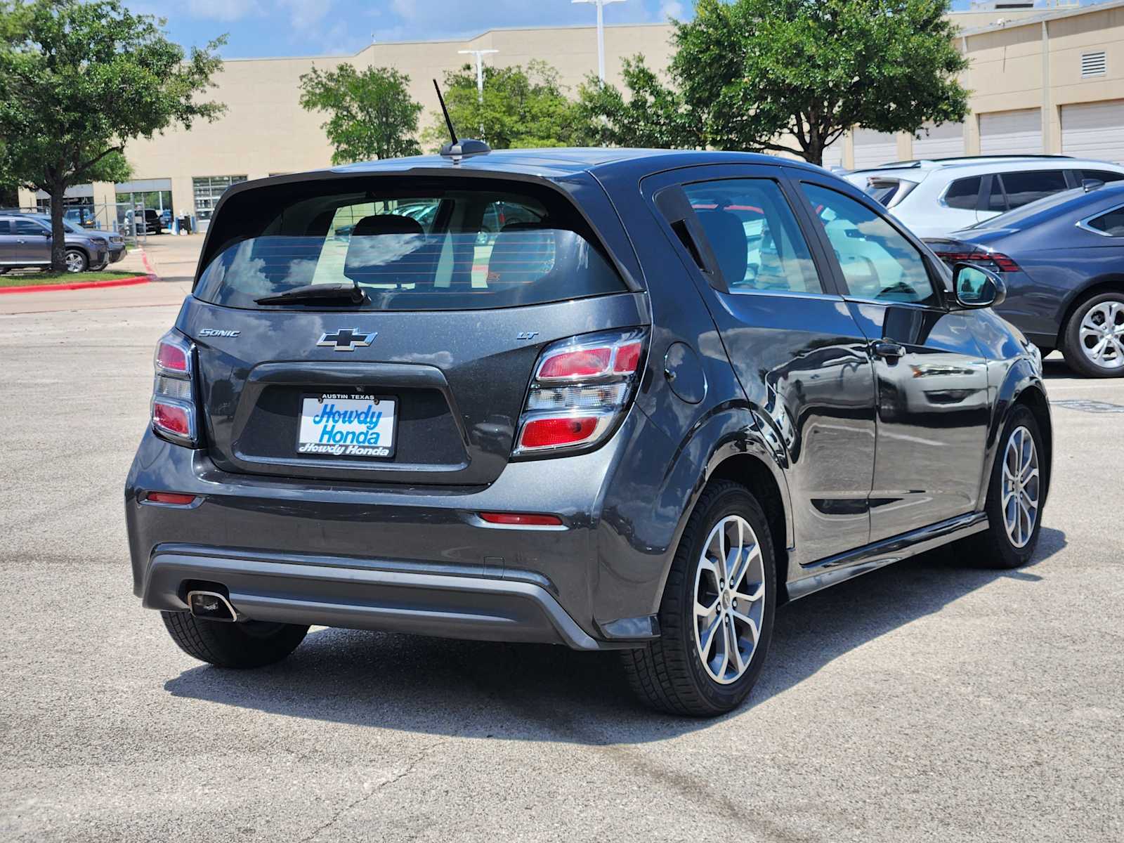 Thumbnail: 2018 Chevrolet Sonic - 5