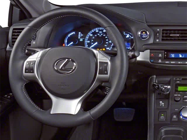 Thumbnail: 2013 Lexus CT - 9